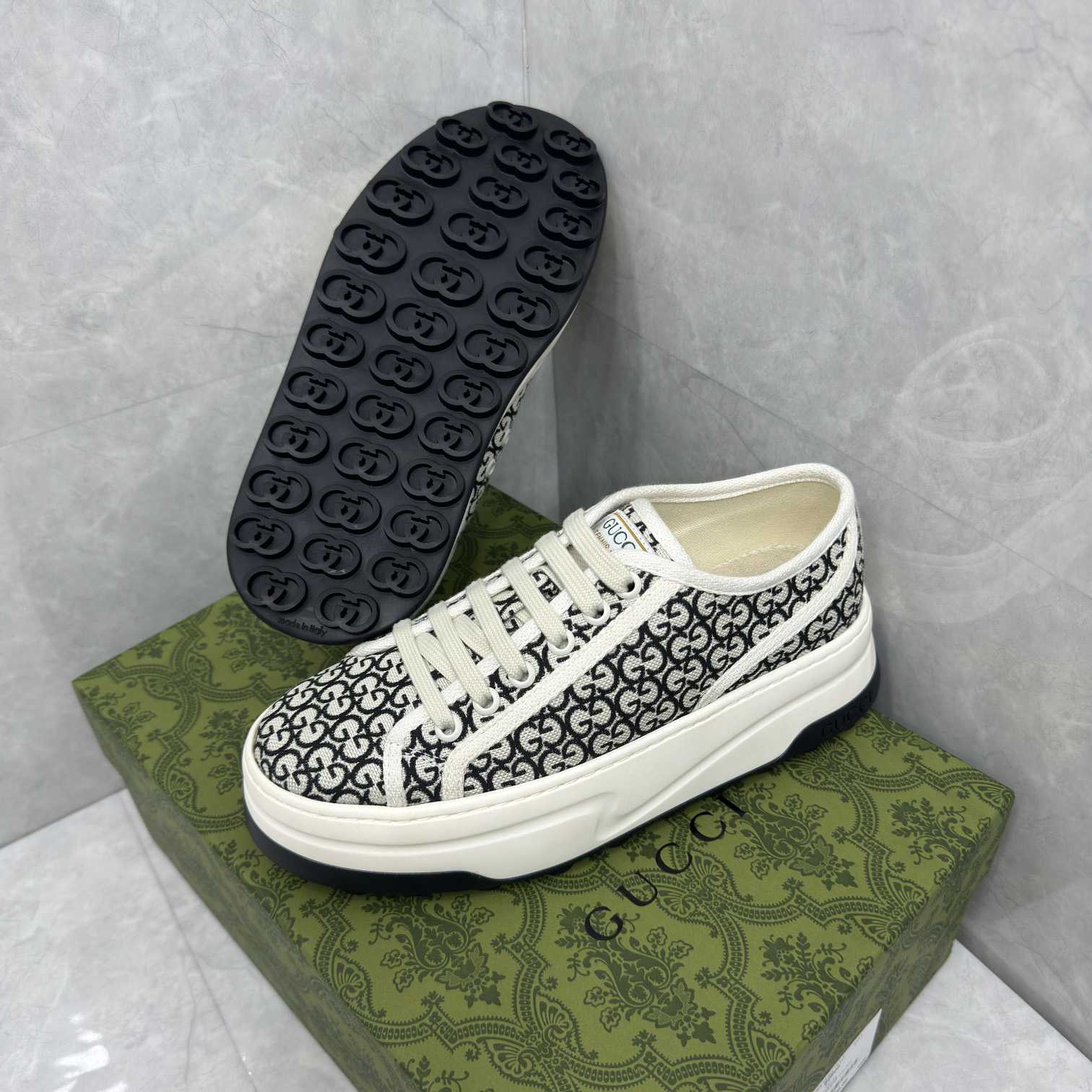 Gucci Women's GG Trainer - DopestKickz