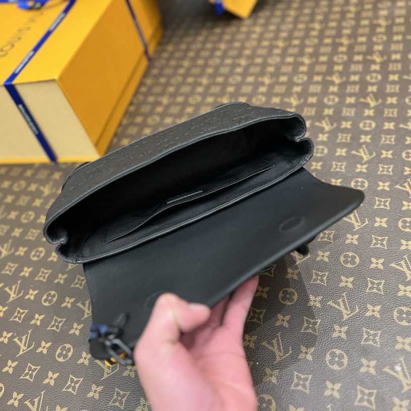 Louis Vuitton Steamer PM    M24436 - DopestKickz
