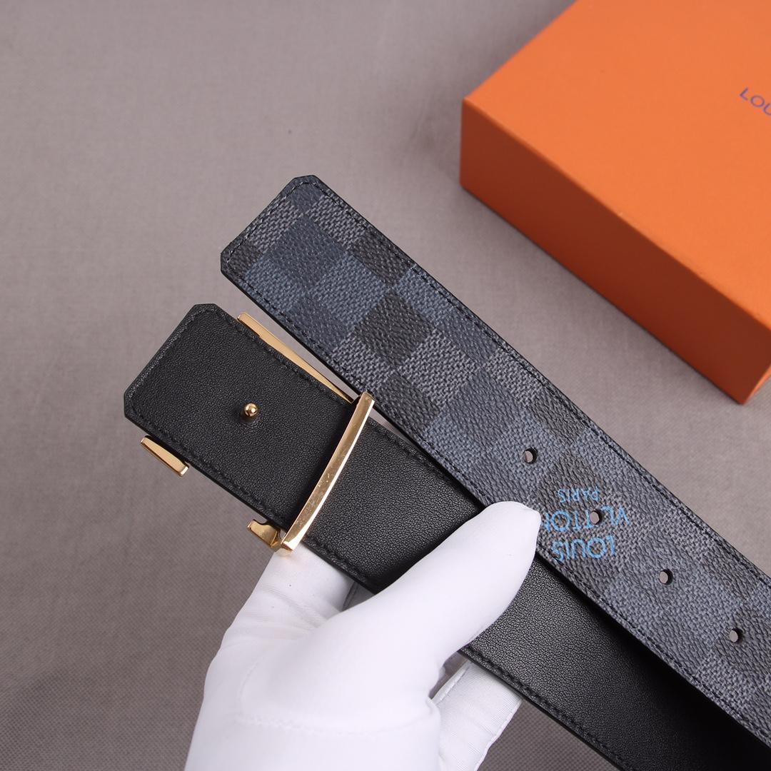 Louis Vuitton Reversible Belt LV Initiales - DopestKickz