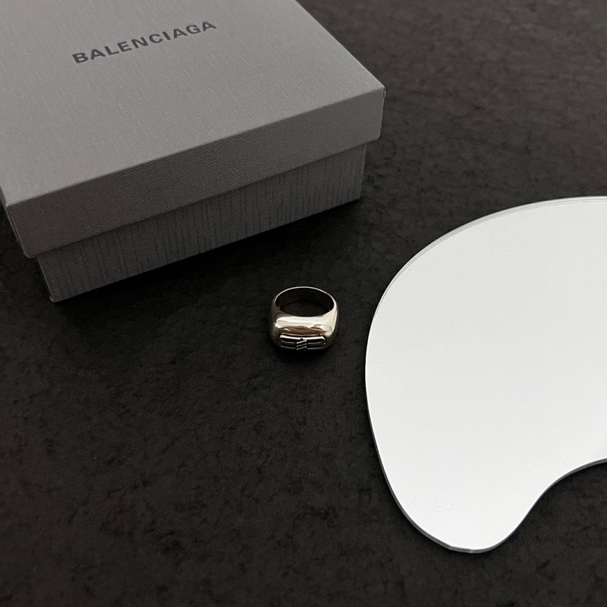 Balenciaga Icon Signet Ring  - DopestKickz