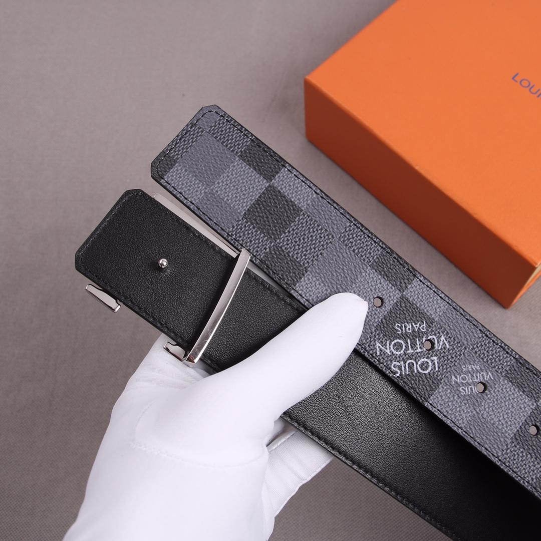Louis Vuitton Reversible Belt LV Initiales - DopestKickz