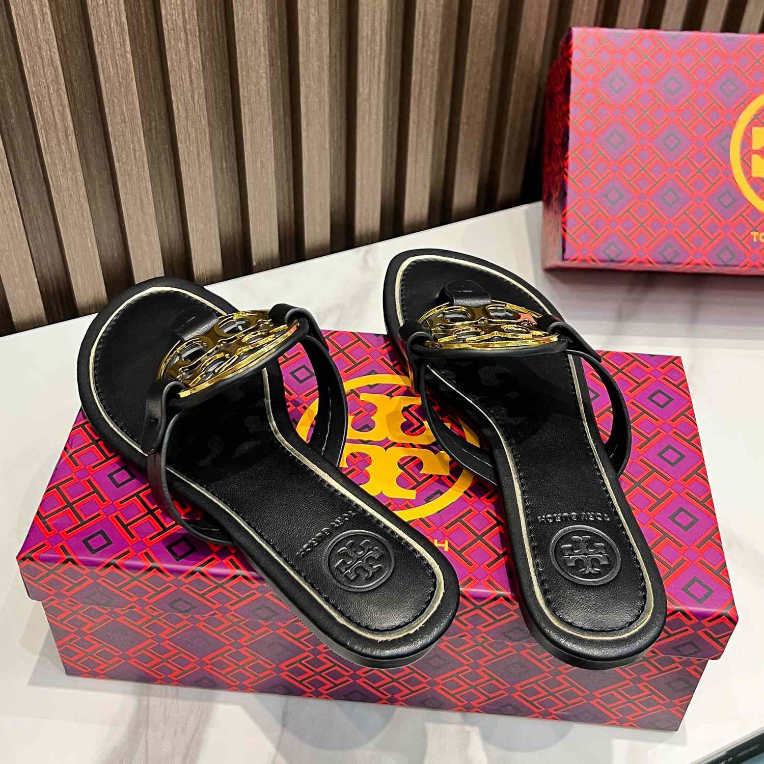 Tory Burch Leather Thong Sandals  - DopestKickz