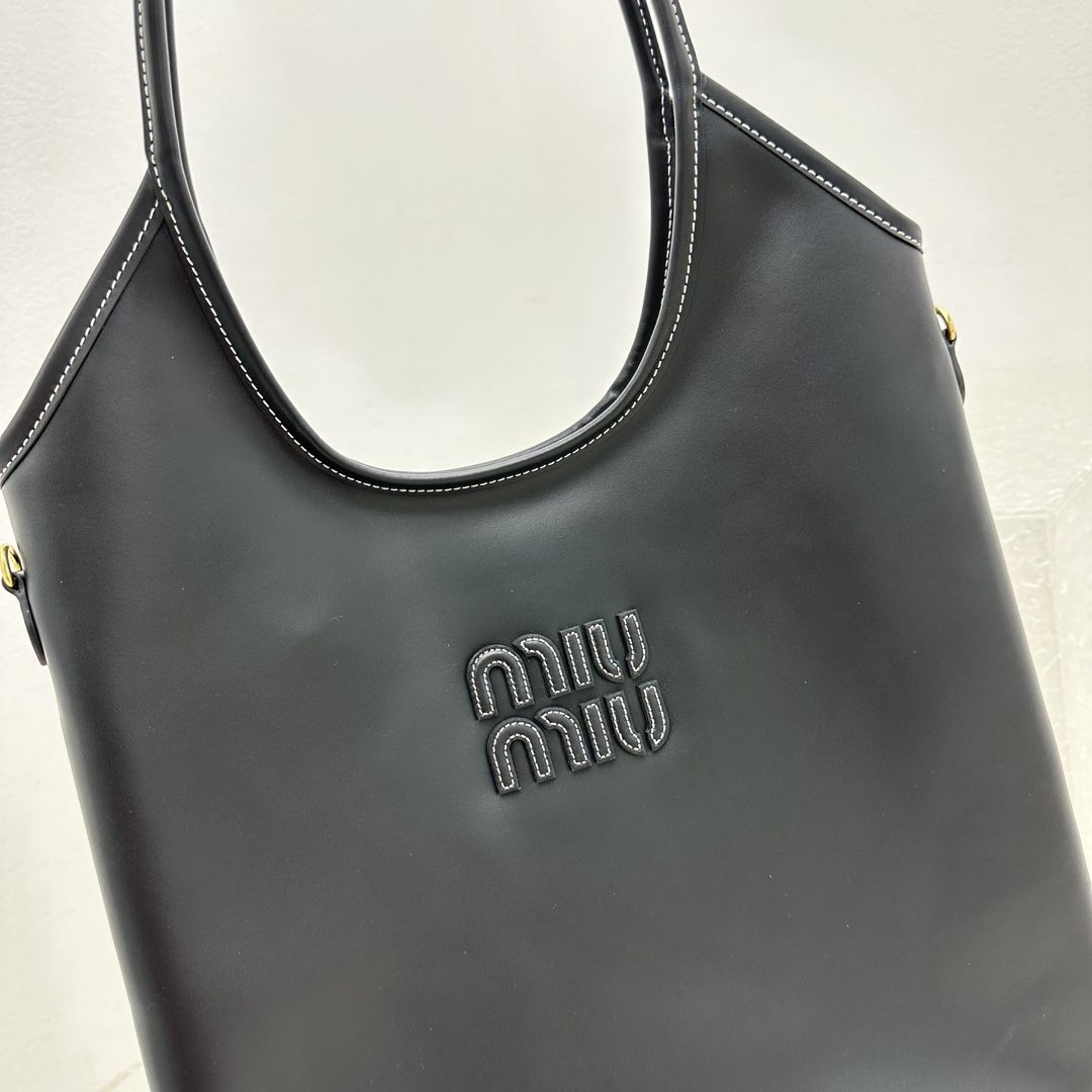 Miu Miu IVY Leather Bag - DopestKickz