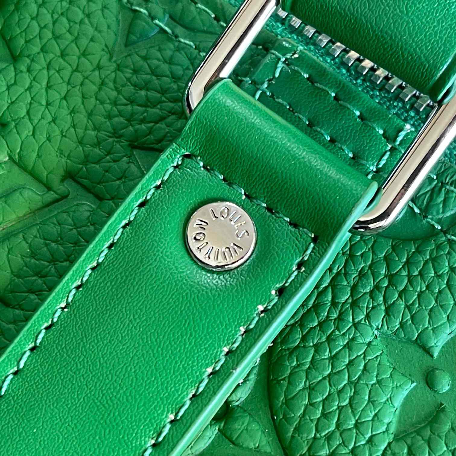 Louis Vuitton Keepall Bandoulière 50   M23751 - DopestKickz