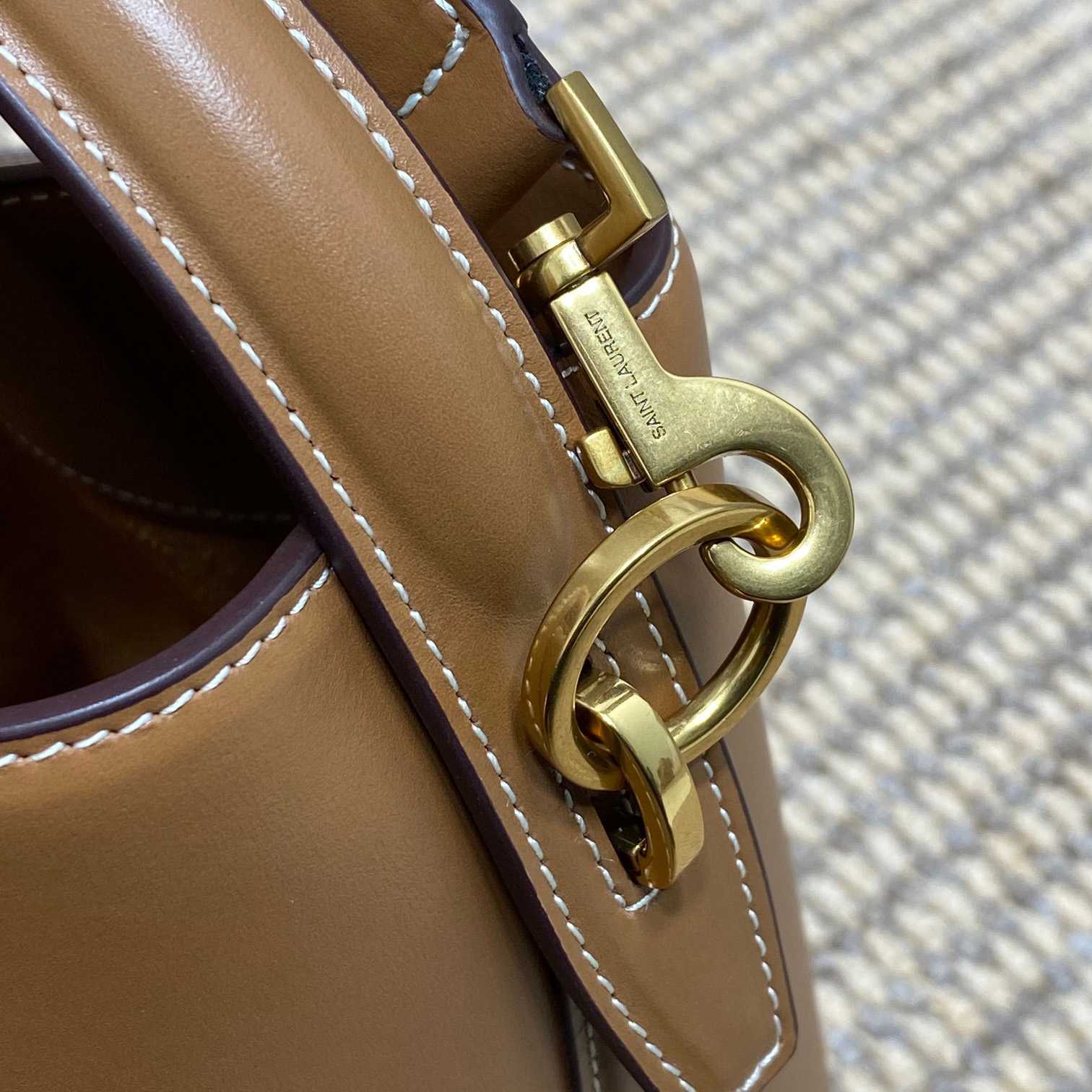 Saint Laurent Le 37 Small In Shiny Leather - DopestKickz