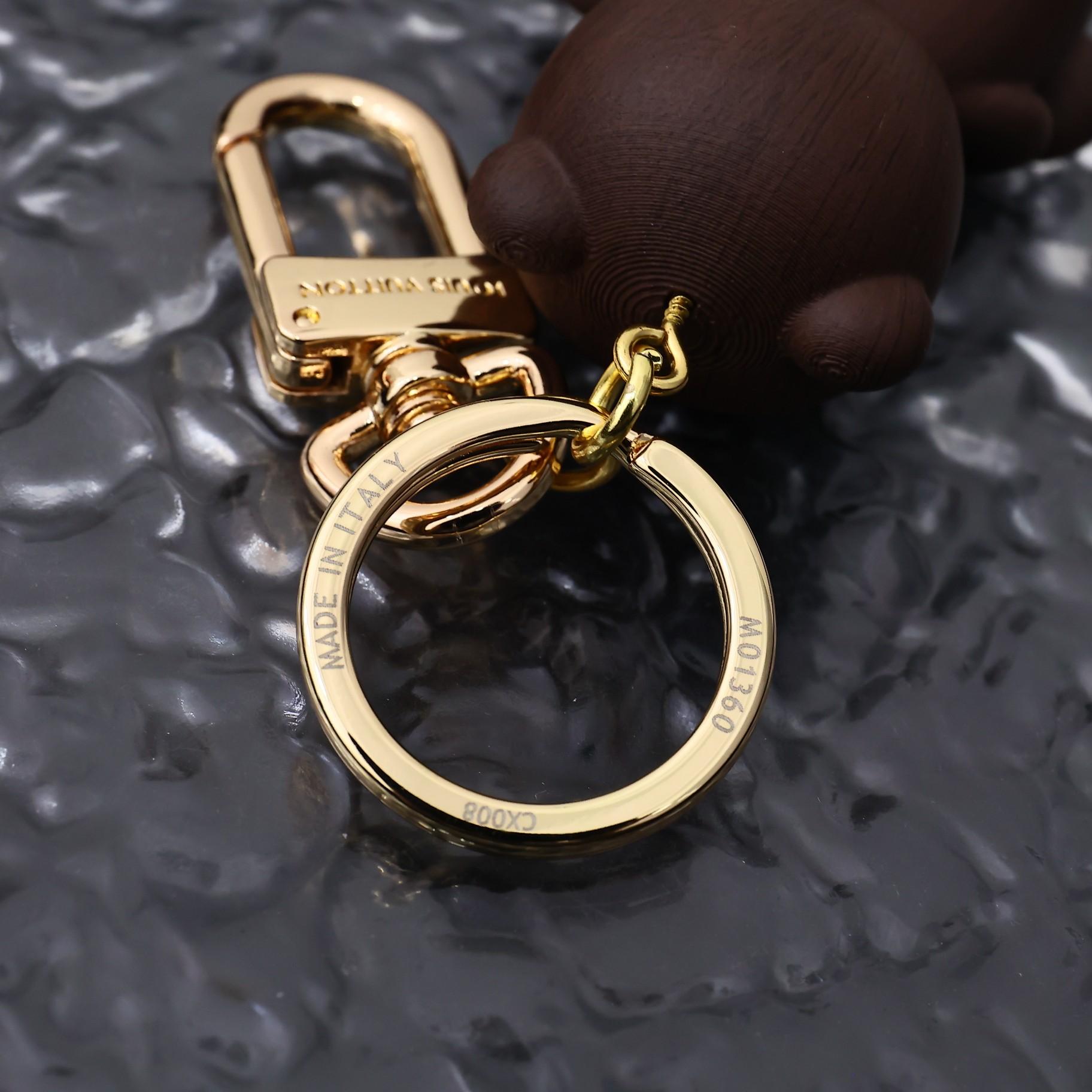 Louis Vuitton LV Teddy Bear Keyring And Bag Charm   M01360 - DopestKickz