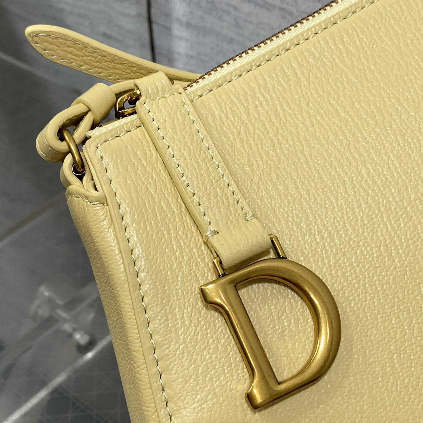 Dior Saddle Shoulder Pouch - DopestKickz