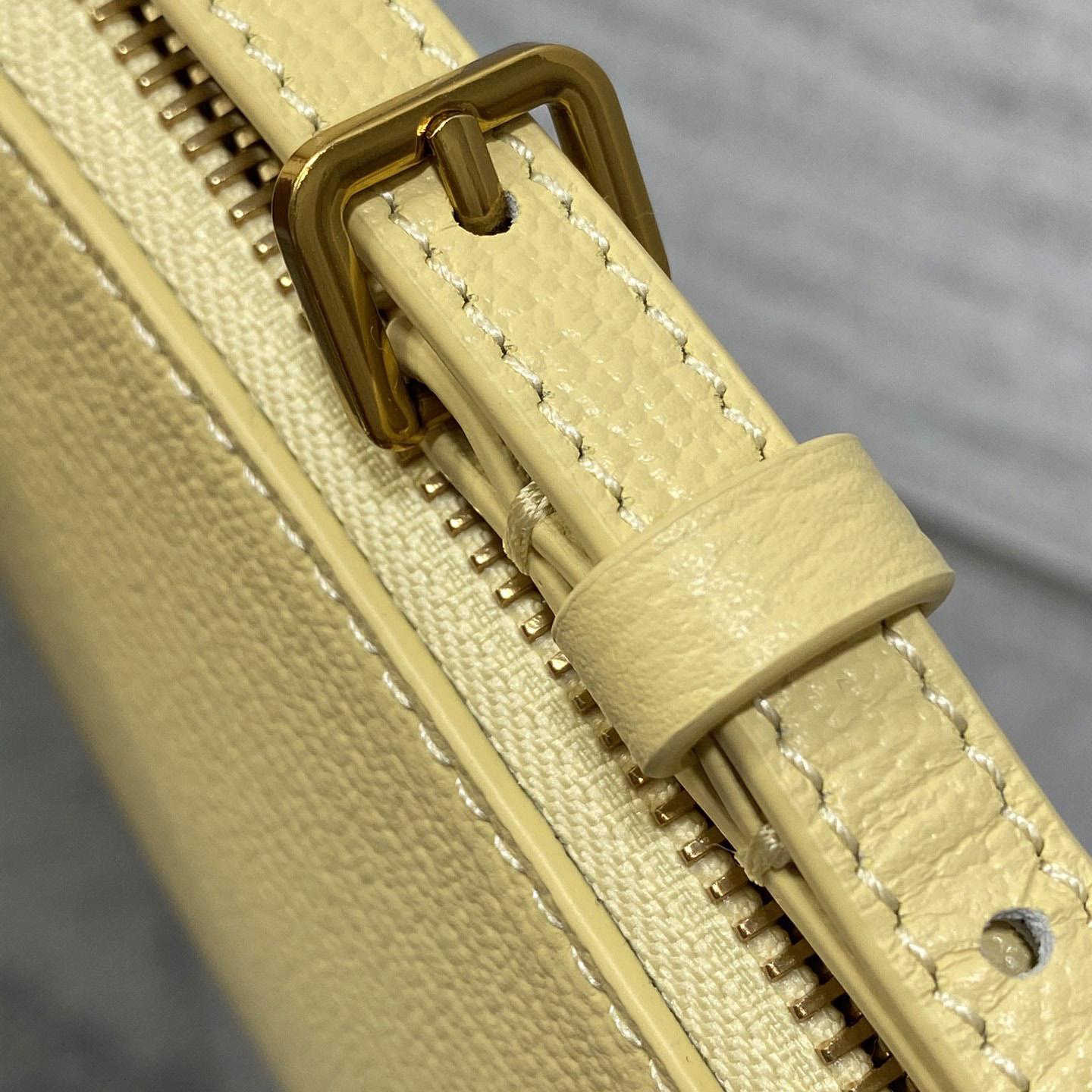 Dior Saddle Shoulder Pouch - DopestKickz