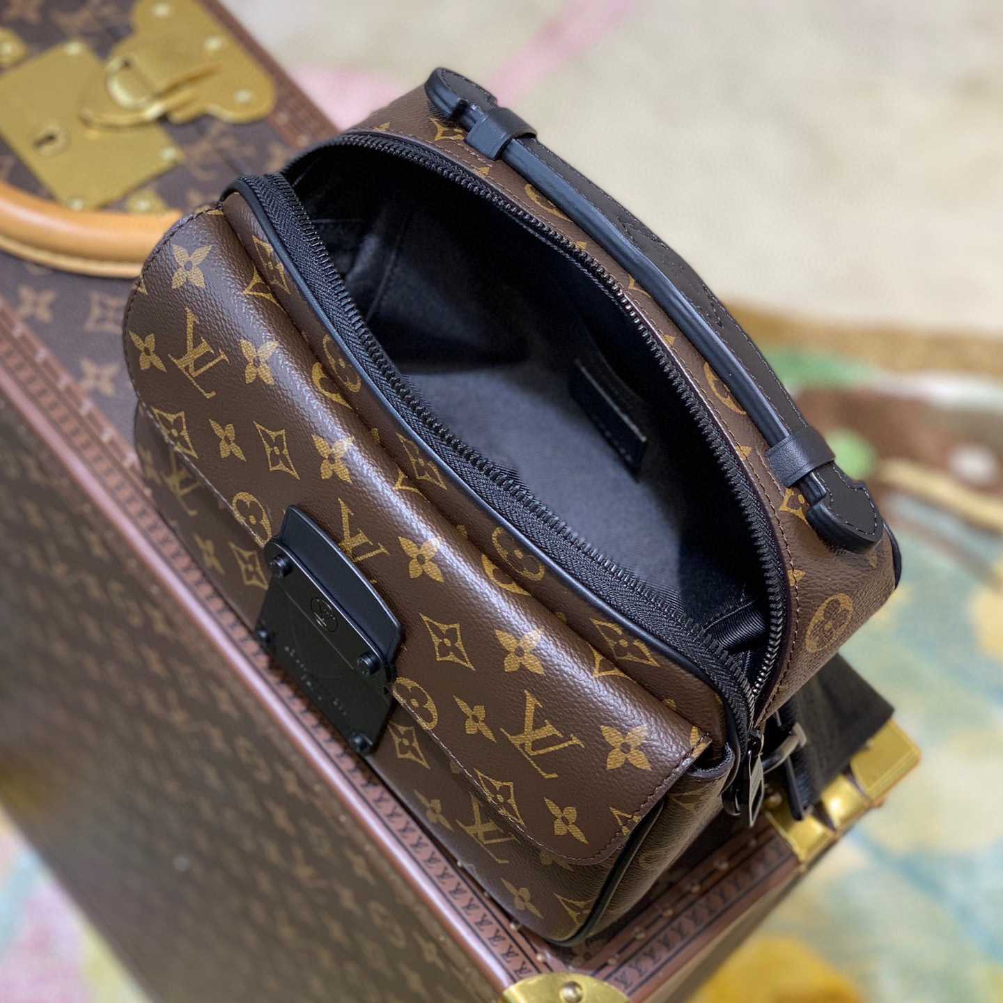 Louis Vuitton S Lock Messenger    M45806 - DopestKickz