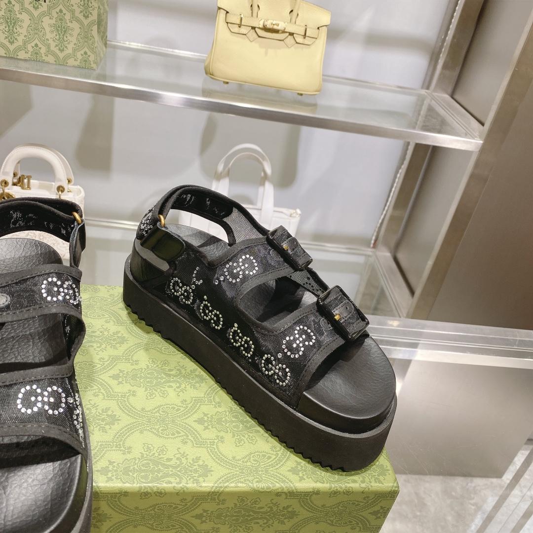 Gucci Women's GG Sandal With Crystals - DopestKickz