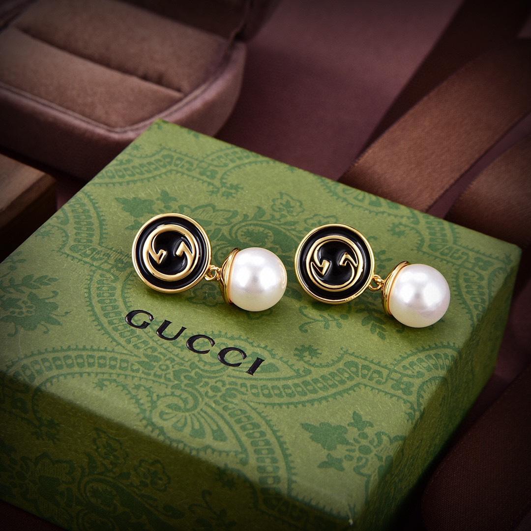 Gucci Blondie Pearl Drop Earrings - DopestKickz
