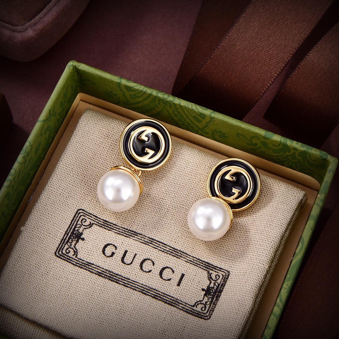 Gucci Blondie Pearl Drop Earrings - DopestKickz