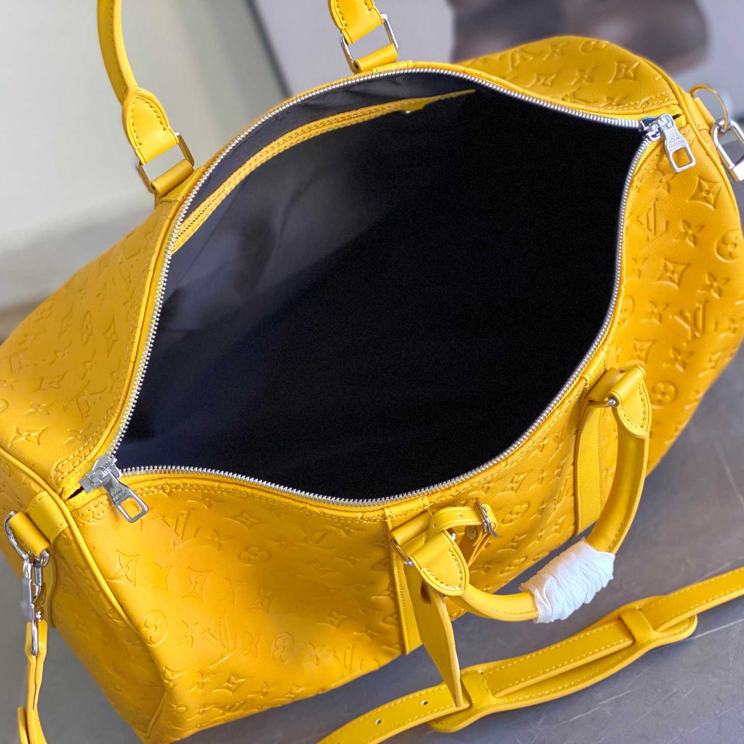 Louis Vuitton Keepall Bandoulière 50   M23748 - DopestKickz