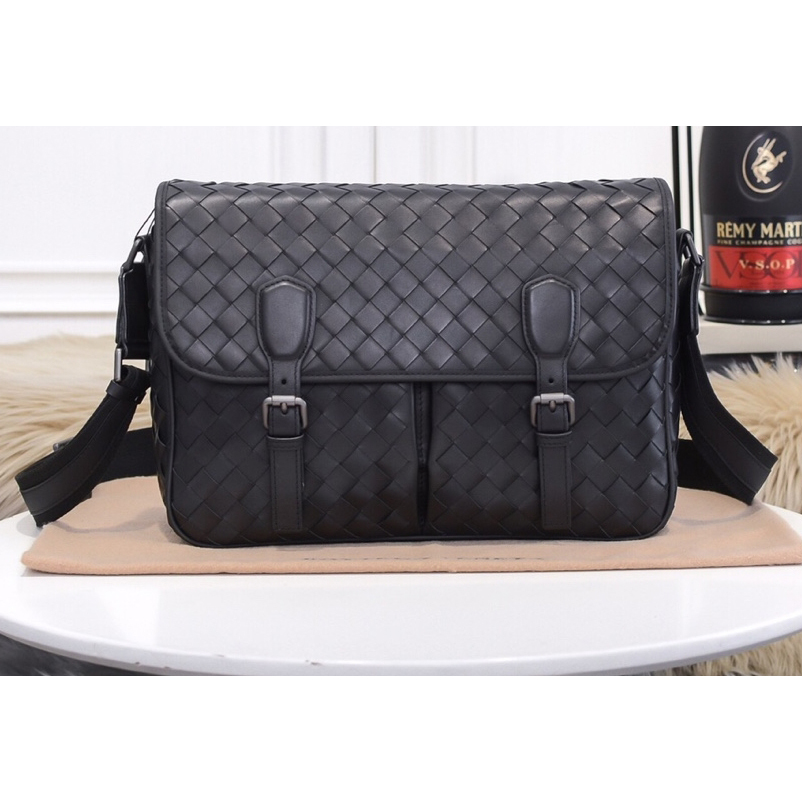Bottega Veneta Messenger Bag  (35-22-11cm) - DopestKickz