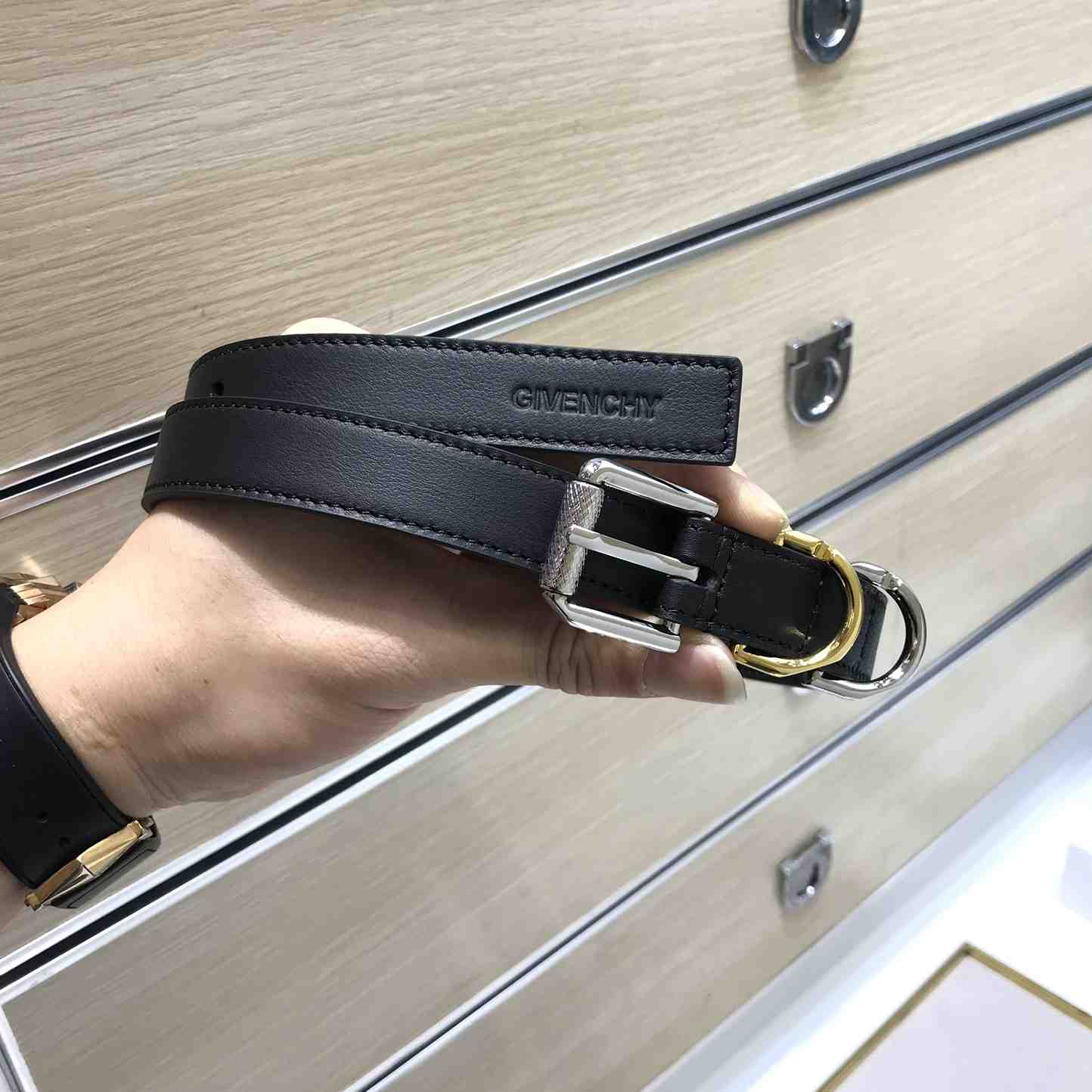Givenchy Voyou Belt In Leather - DopestKickz
