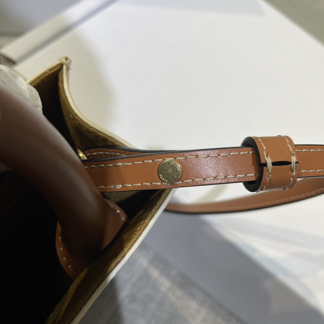 Celine Mini Vertical Cabas(17-21-4cm) - DopestKickz