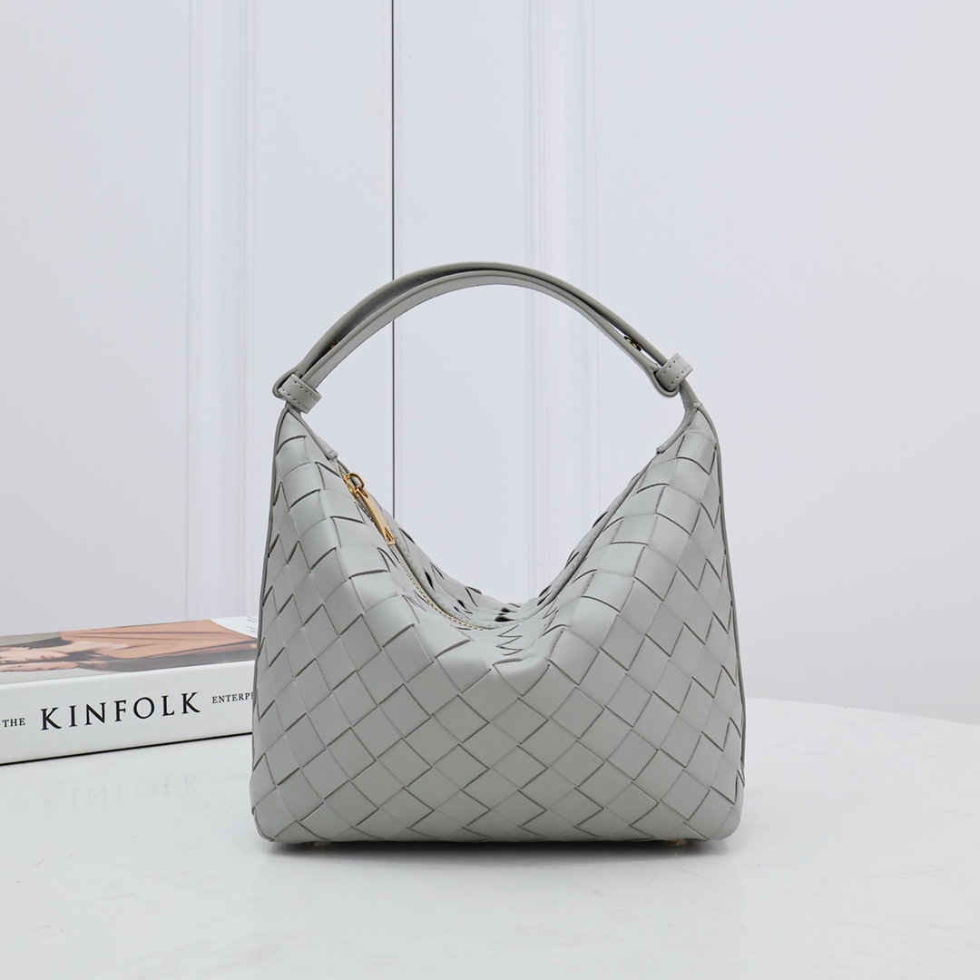Bottega Veneta Mini Wallace (20*13*9.5CM) - DopestKickz