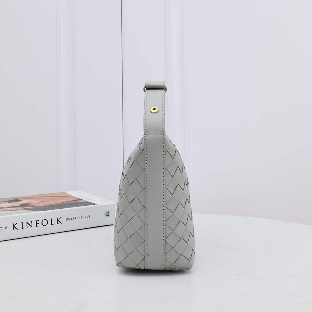 Bottega Veneta Mini Wallace (20*13*9.5CM) - DopestKickz