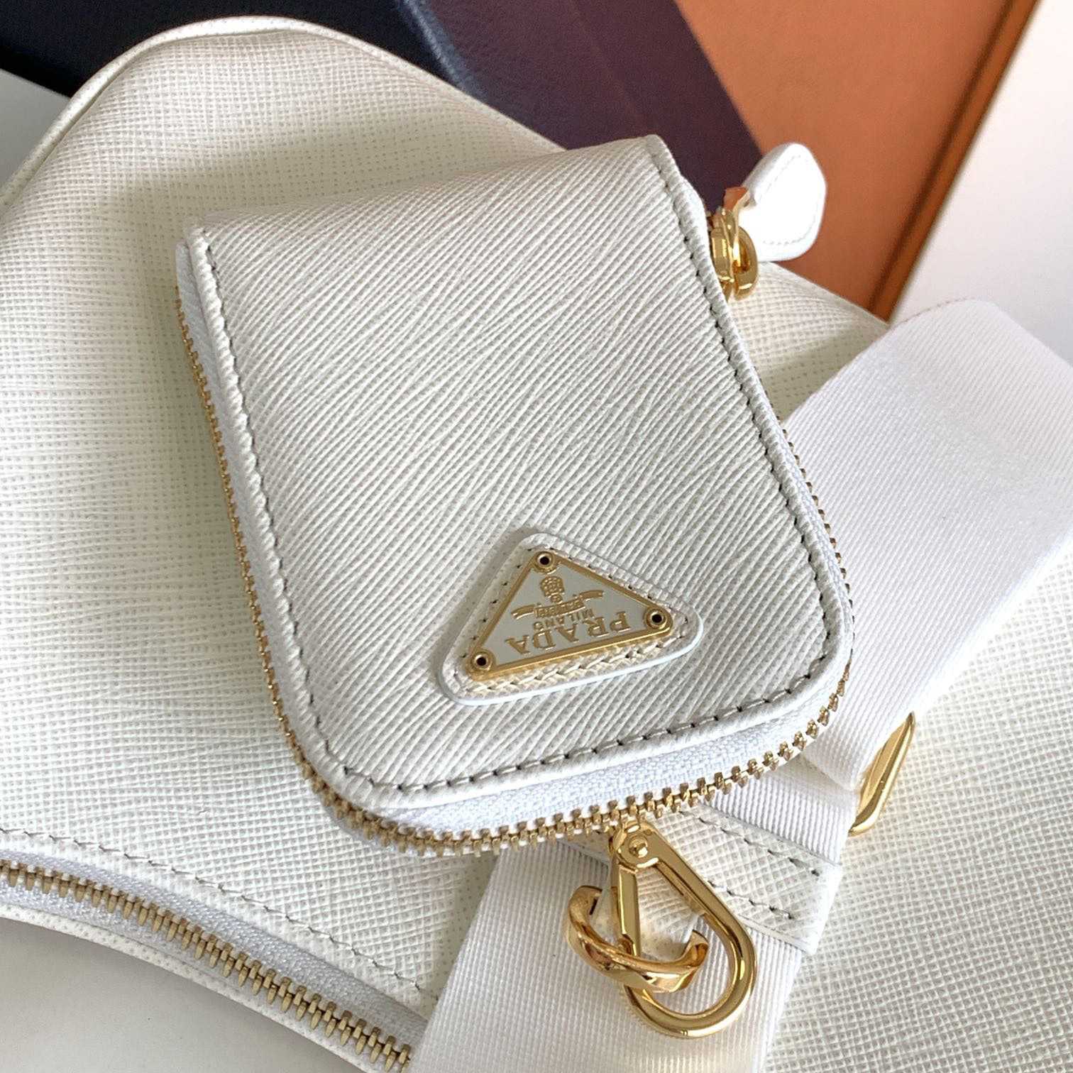 Prada Re-Edition 2005 Saffiano Leather Bag (22-18-6.5cm) - DopestKickz