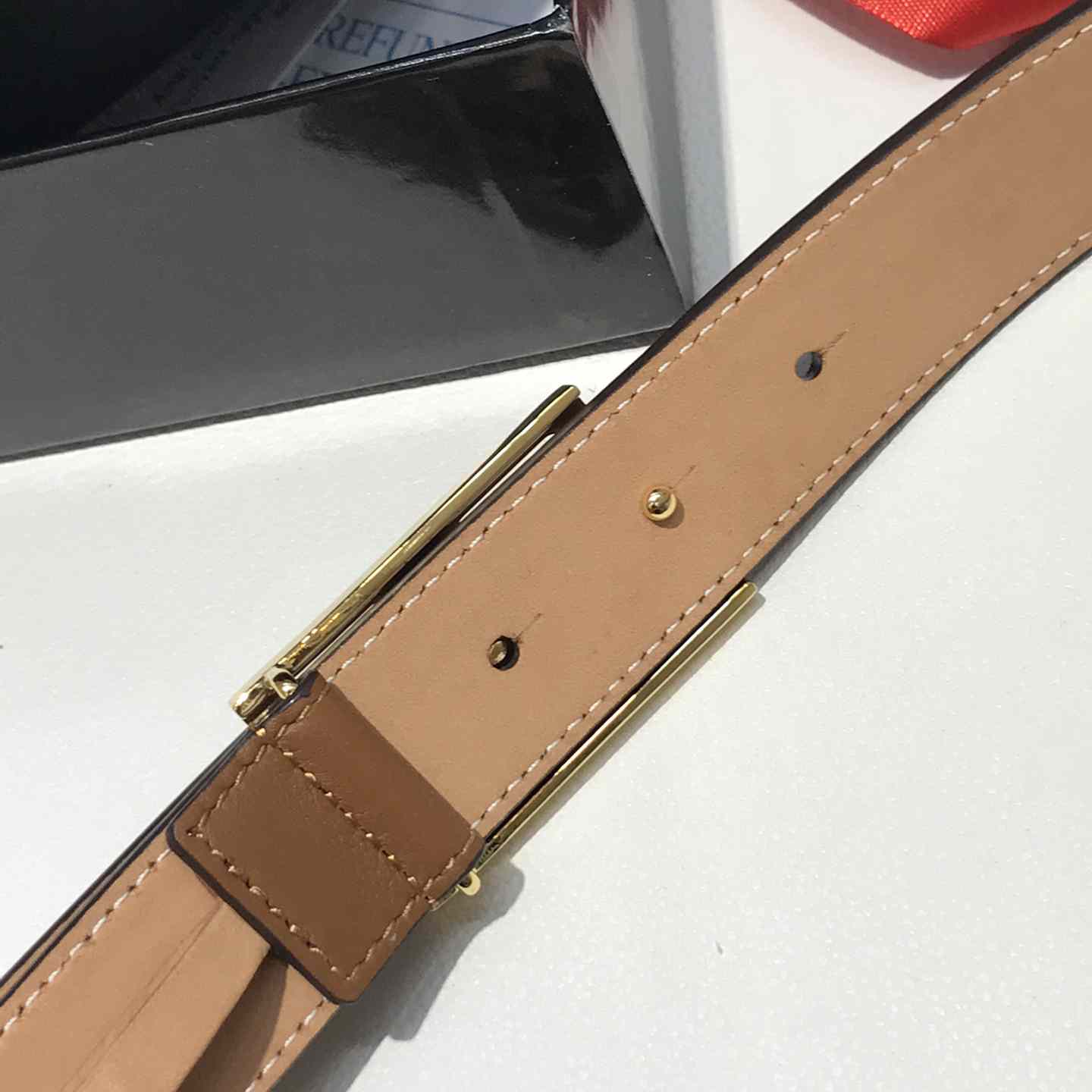 Givenchy  Leather Belt      30mm - DopestKickz