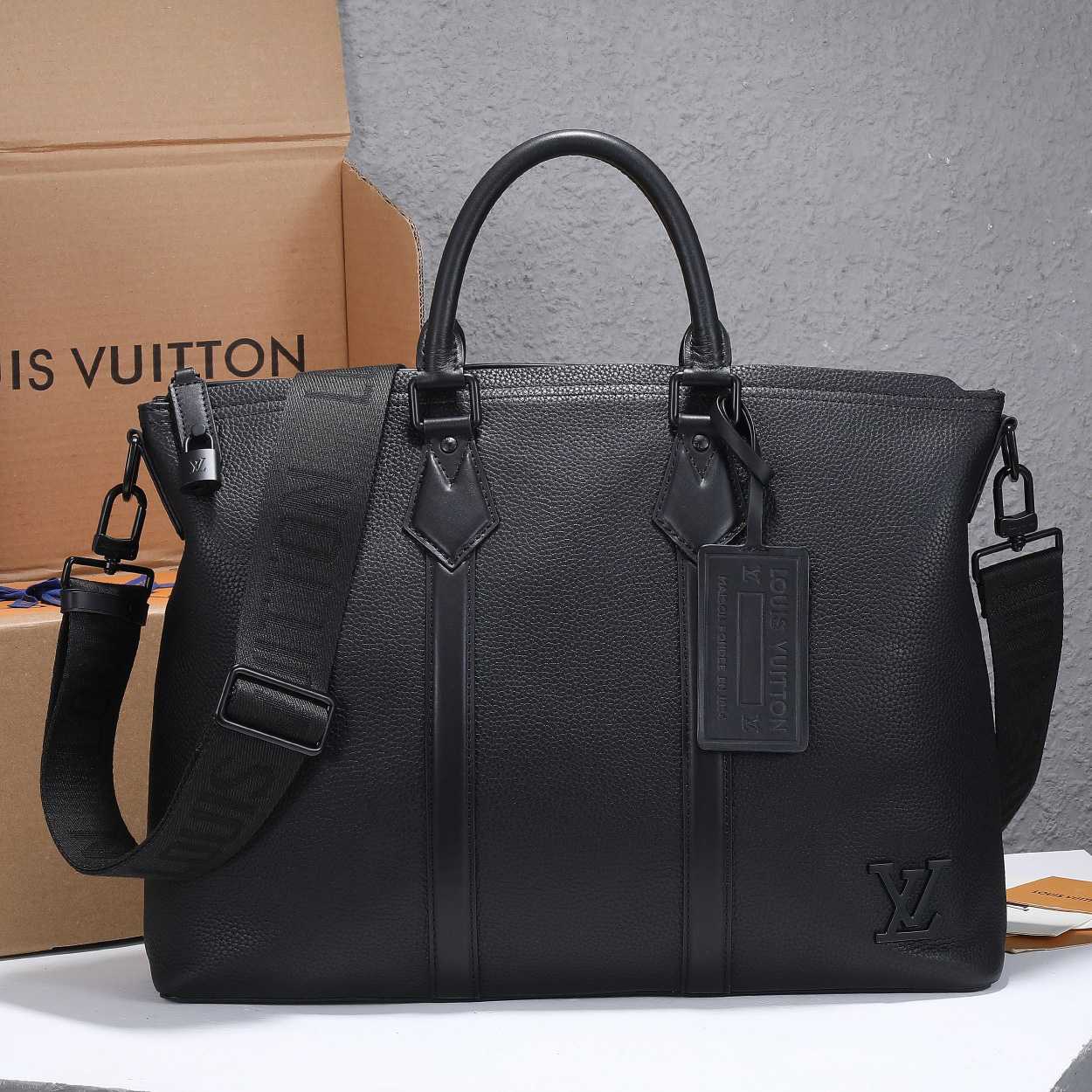 Louis Vuitton Lock It Tote   M59158 - DopestKickz