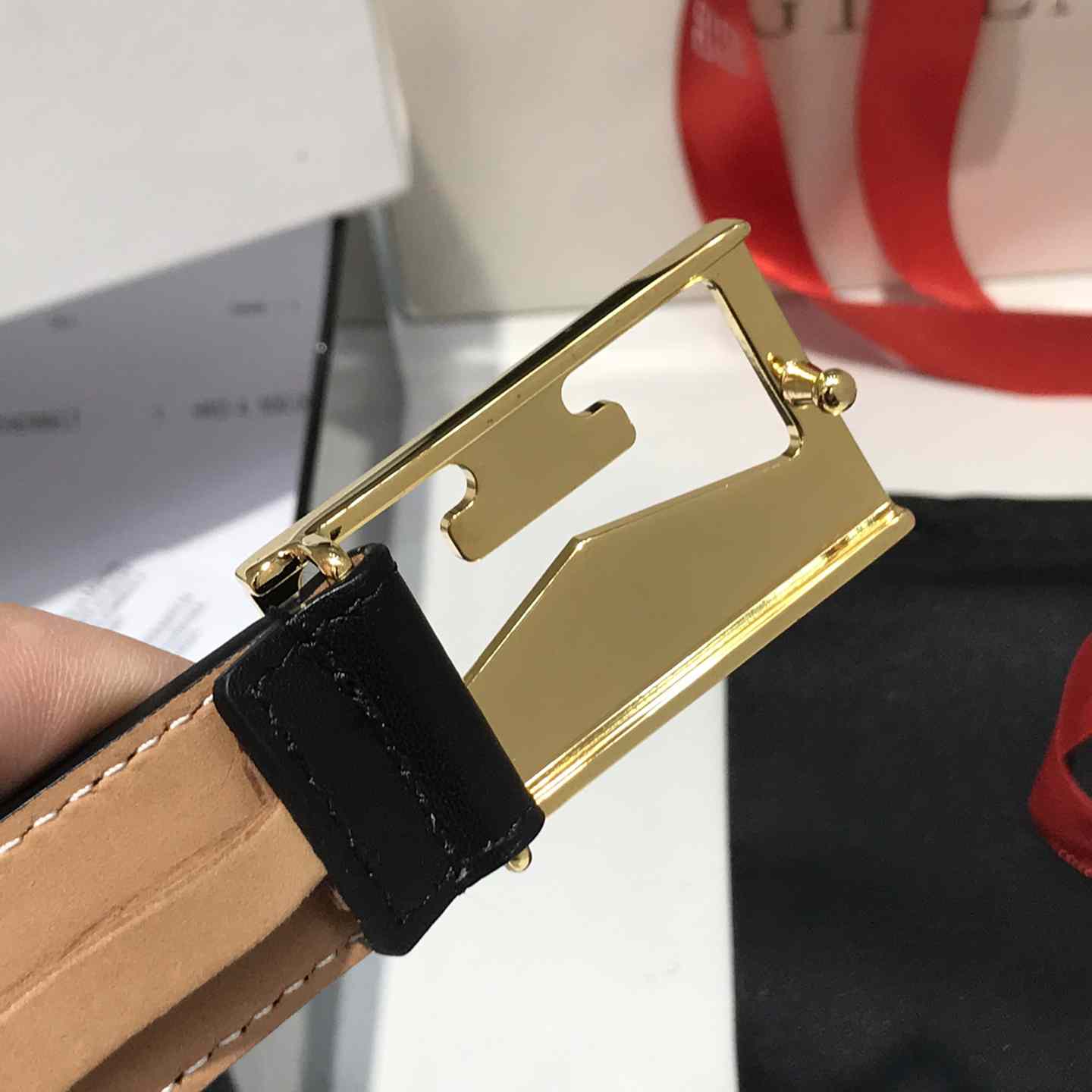 Givenchy  Leather Belt      30mm - DopestKickz
