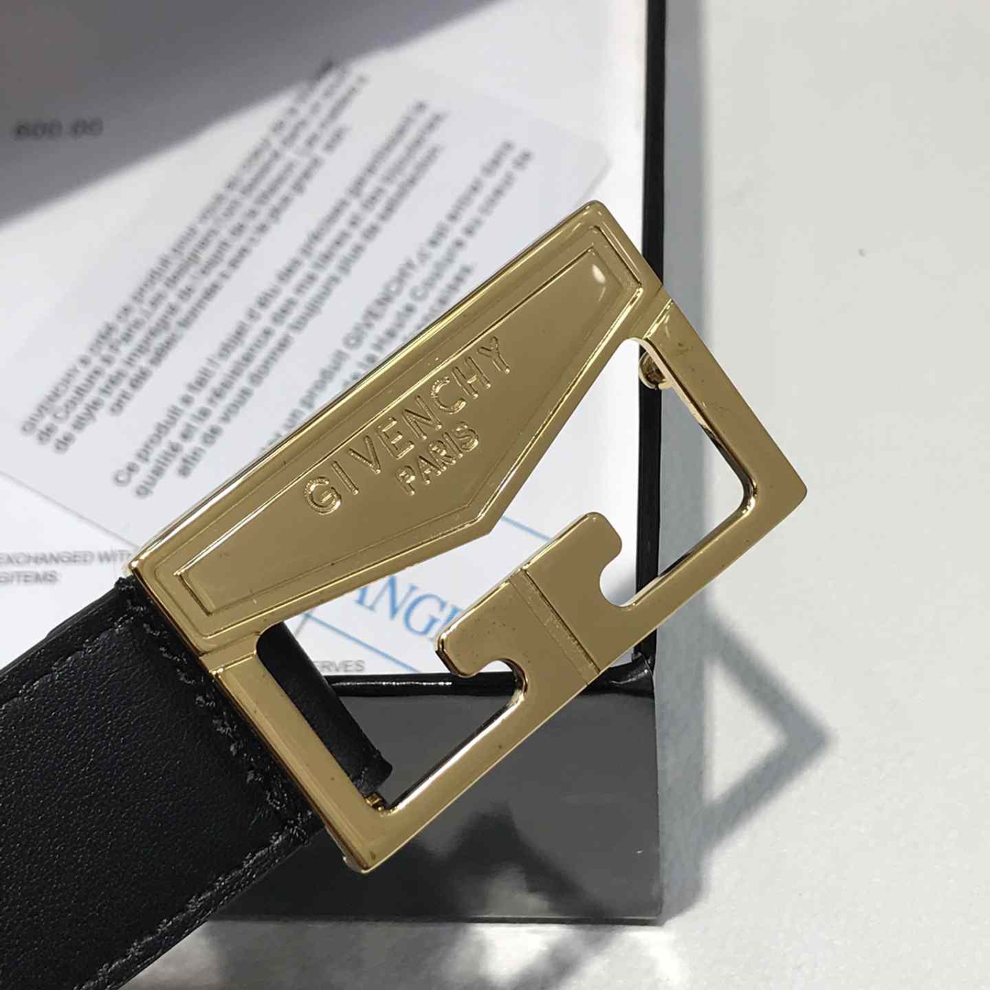 Givenchy  Leather Belt      30mm - DopestKickz