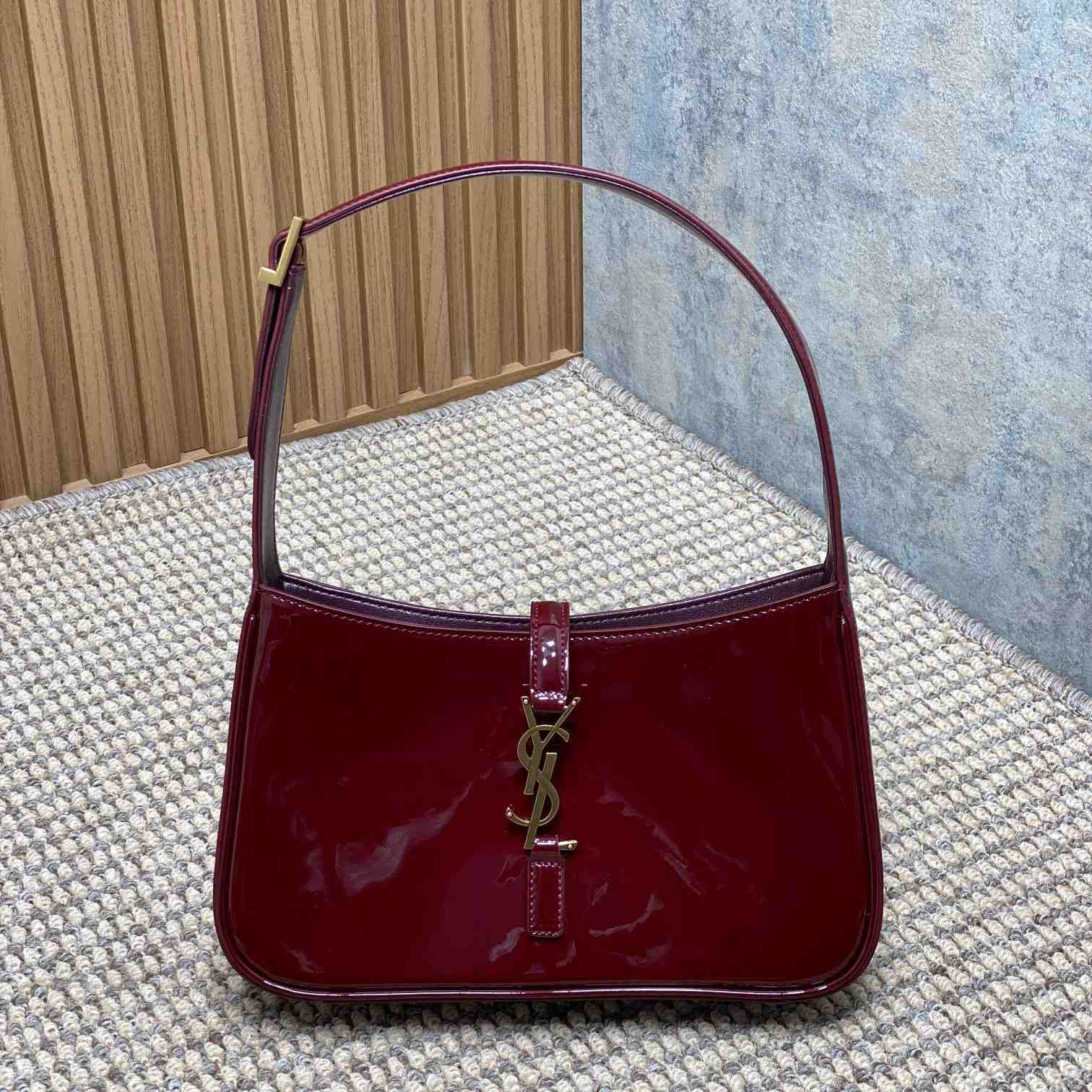 Saint Laurent Le 5 À 7 In Patent Leather - DopestKickz