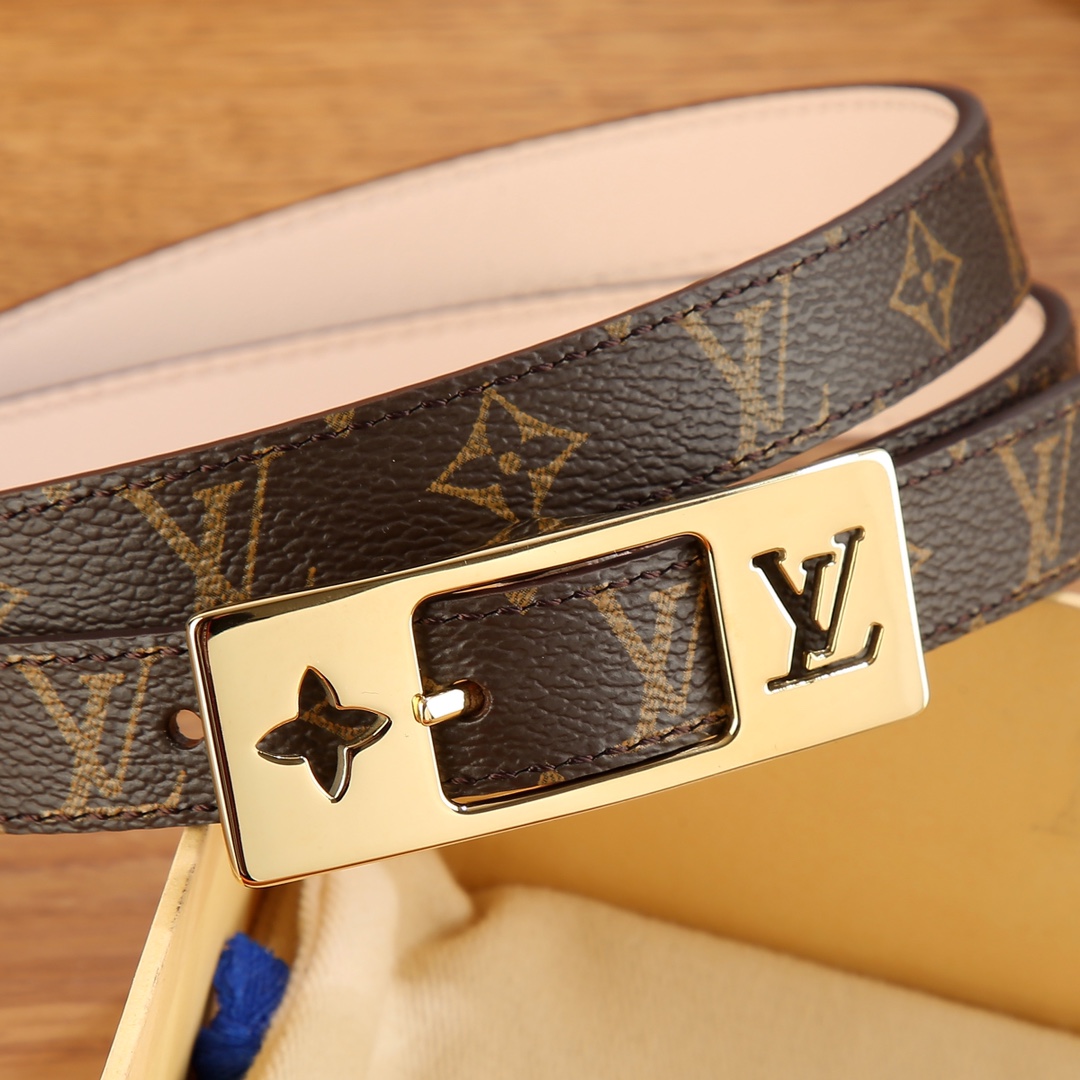 Louis Vuitton LV Duo 18MM Reversible Belt    M8370W - DopestKickz