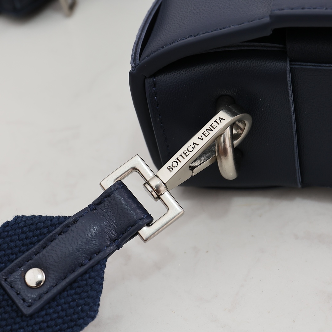 Bottega Veneta Cassette With Versatile Strap - DopestKickz