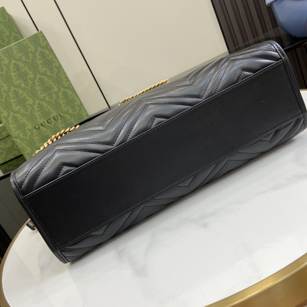 Gucci GG Marmont Medium Tote  - DopestKickz