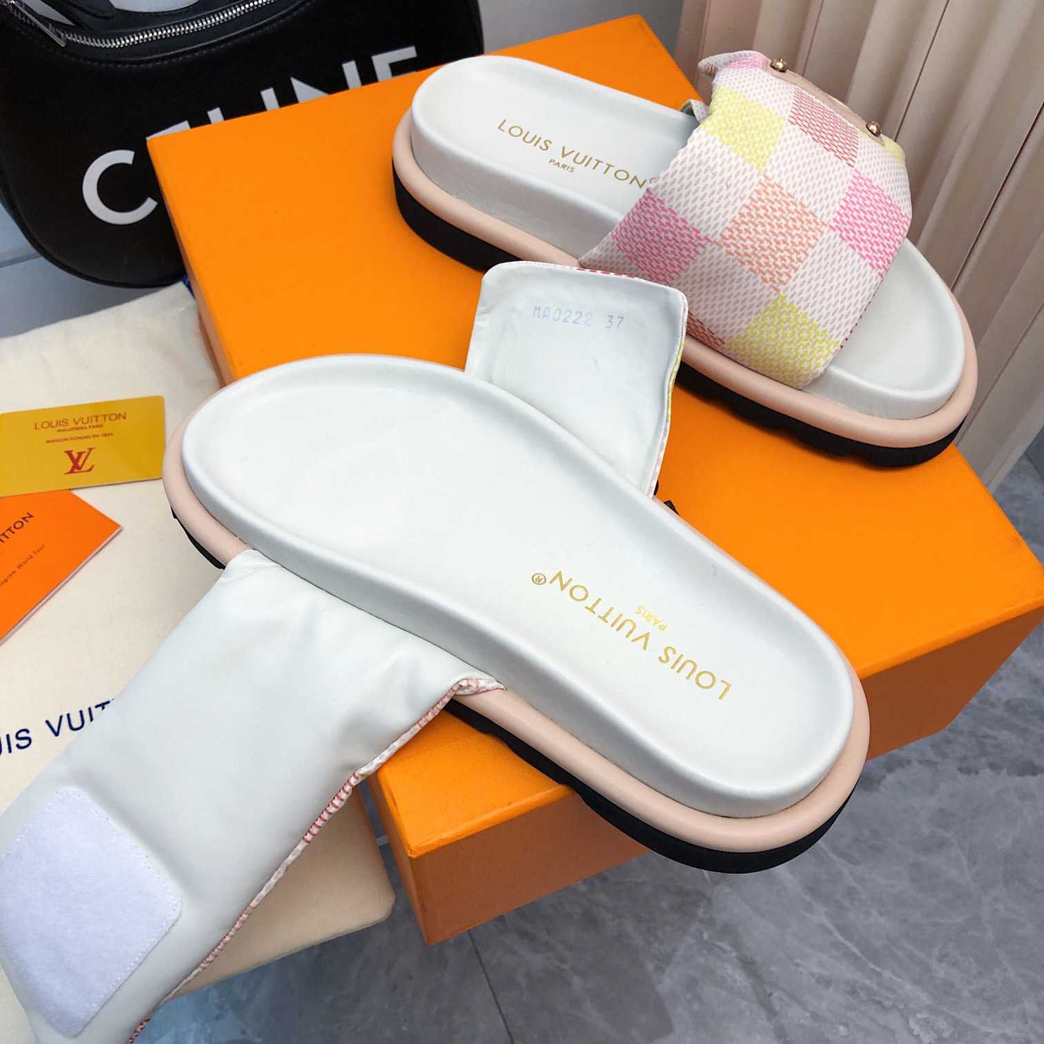 Louis Vuitton Pool Pillow Flat Comfort Mule     1ACTWW - DopestKickz