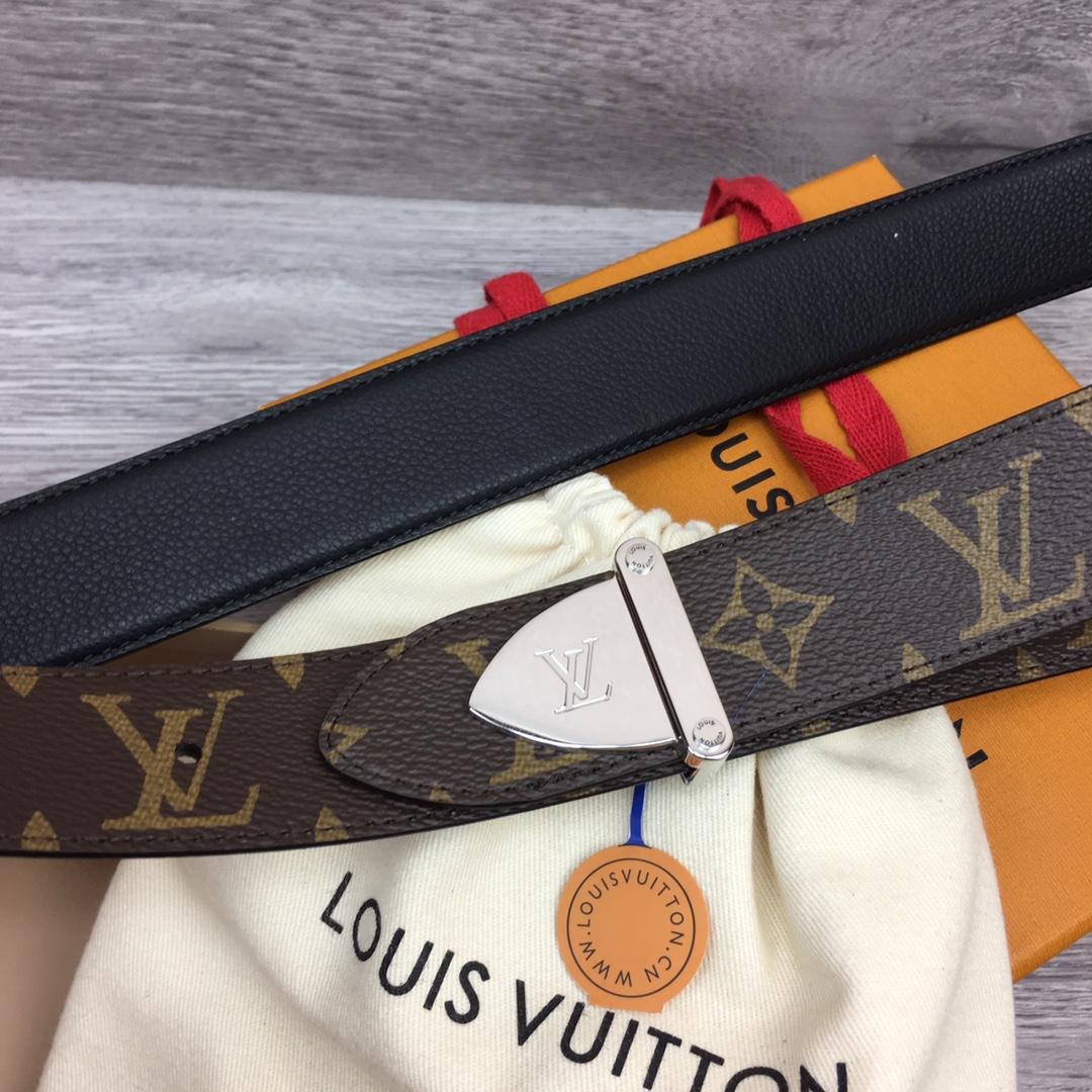 Louis Vuitton LV Trunk 35mm Reversible Belt - DopestKickz