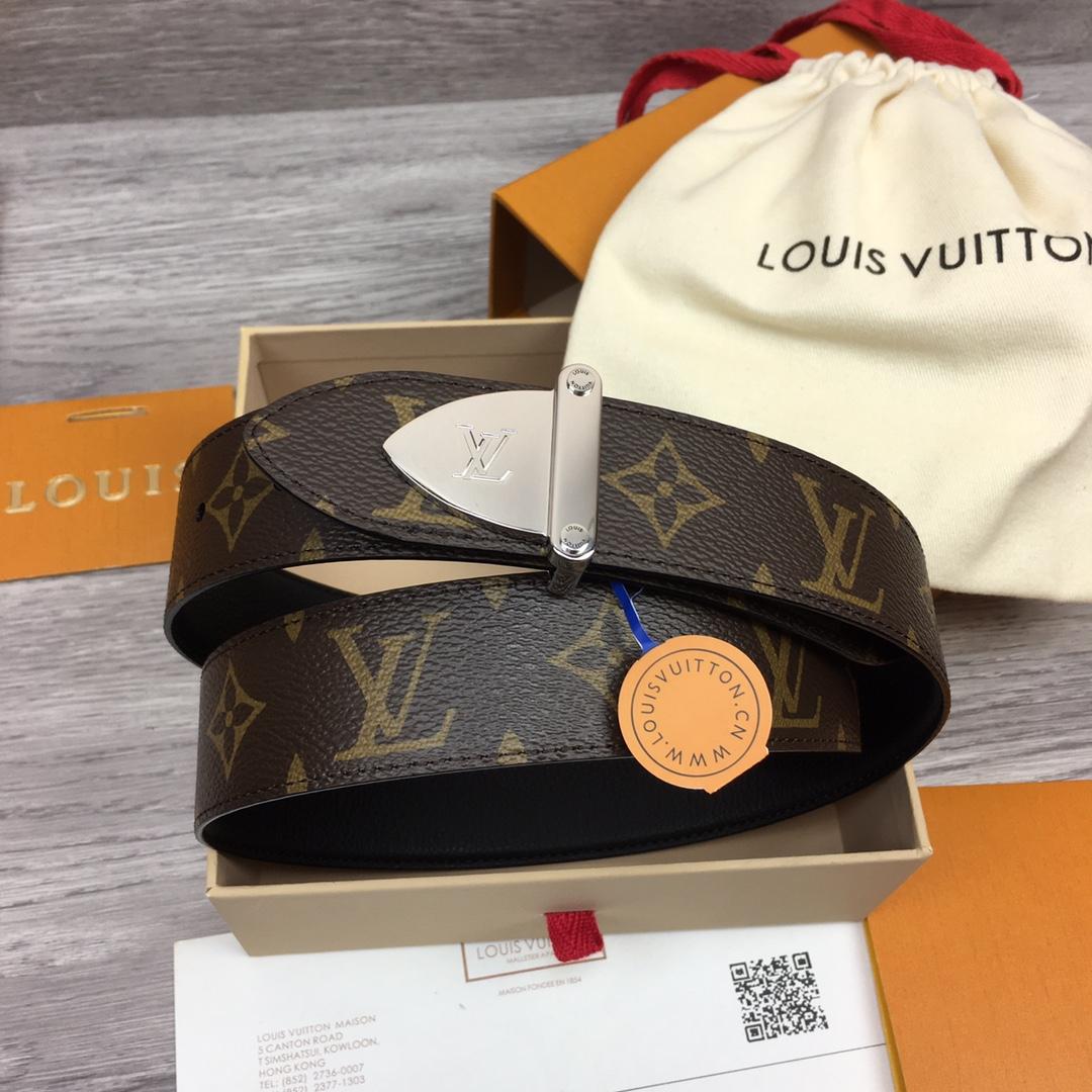 Louis Vuitton LV Trunk 35mm Reversible Belt - DopestKickz