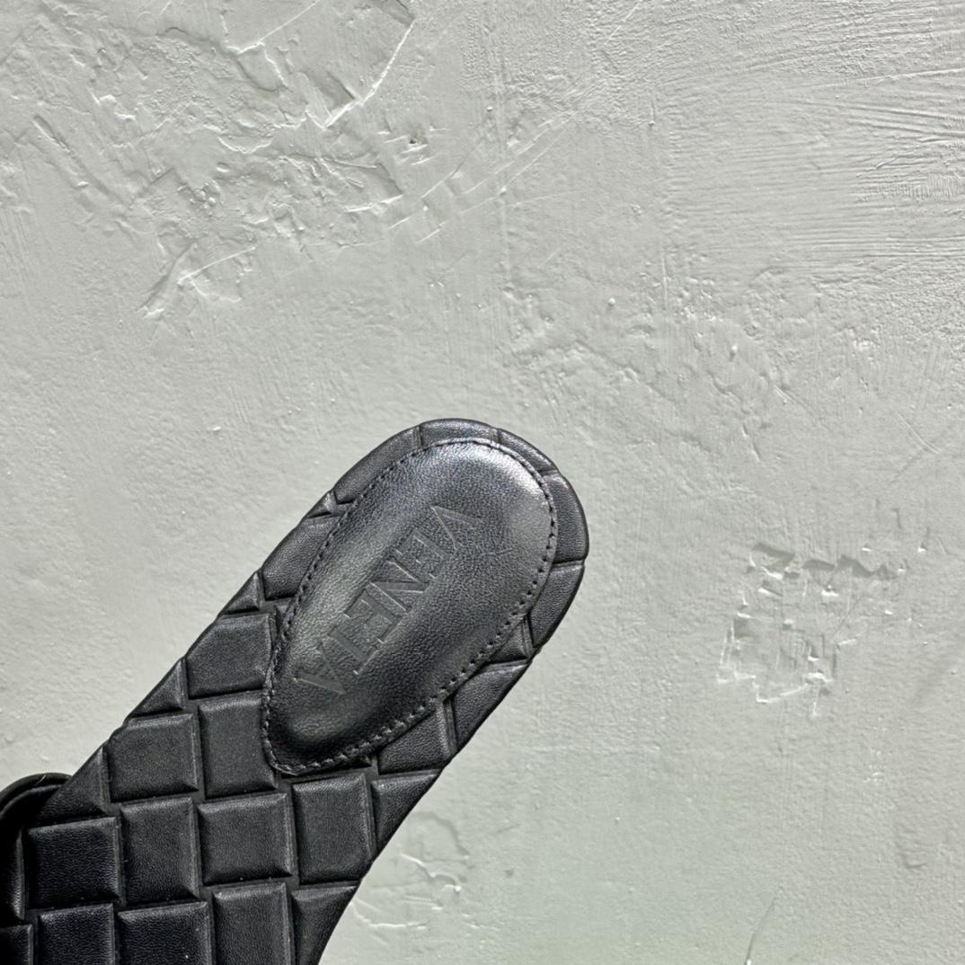 Bottega Veneta Amy Flat Mule - DopestKickz