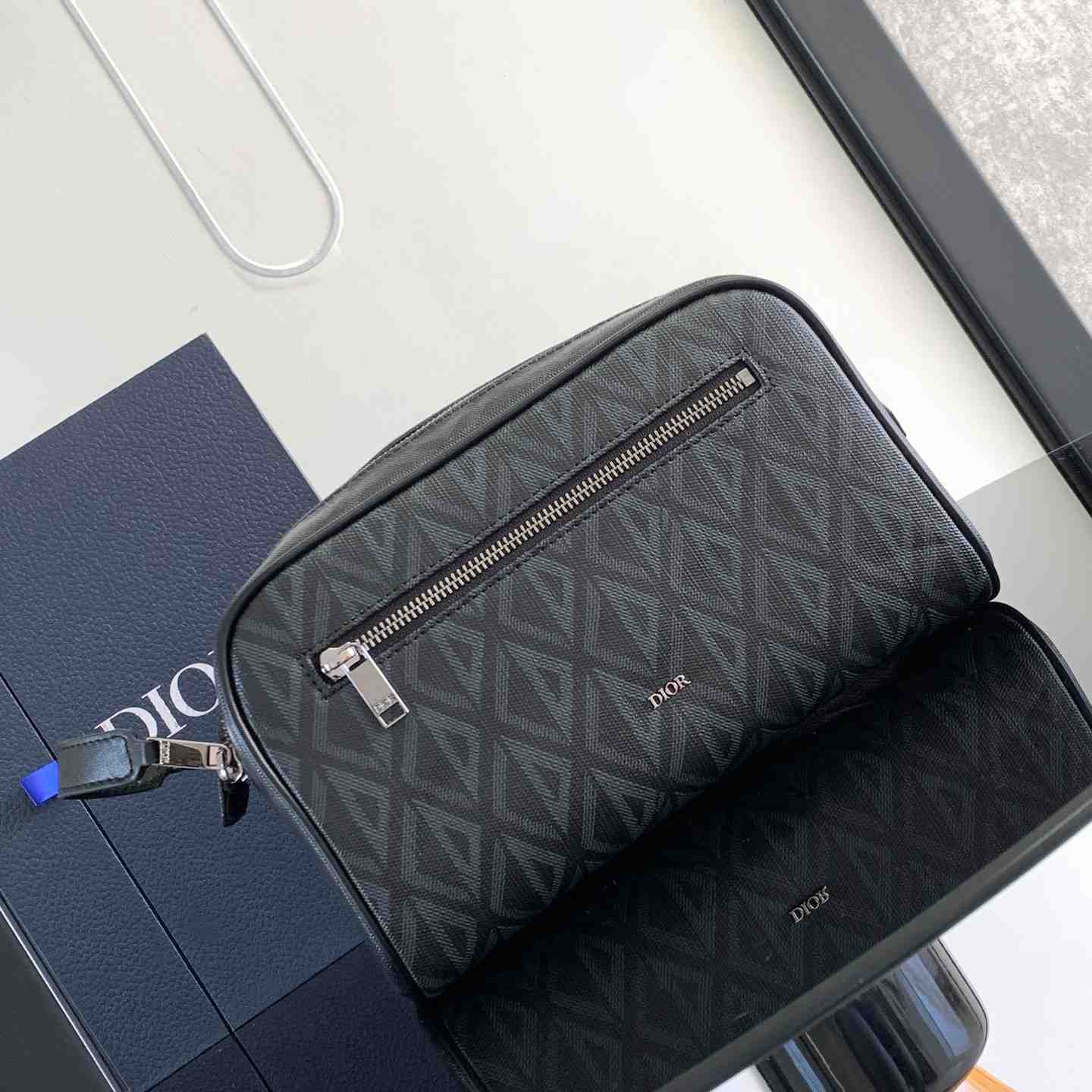 Dior Toiletry Bag - DopestKickz