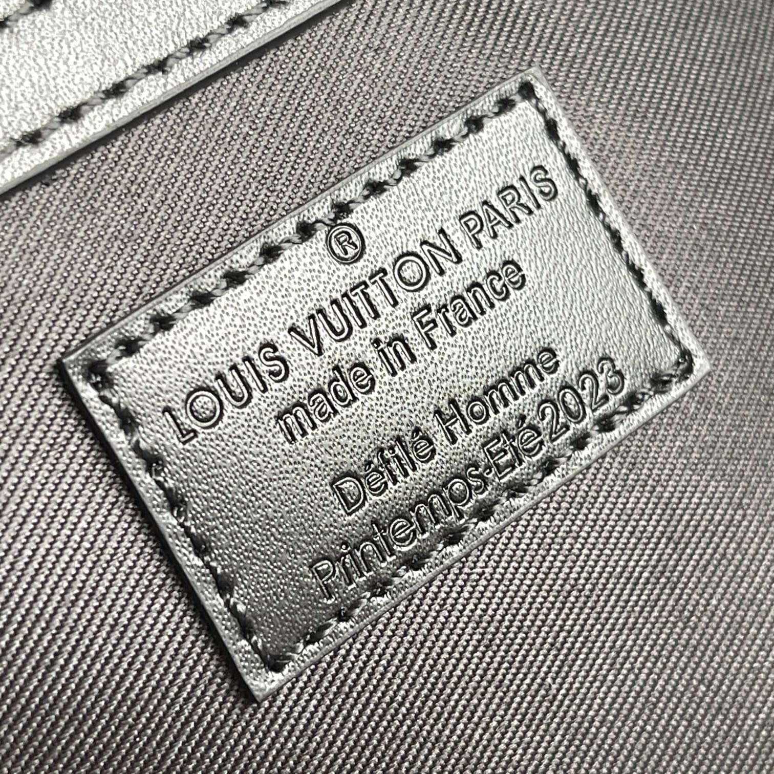 Louis Vuitton Keepall Bandoulière 50   M23174 - DopestKickz