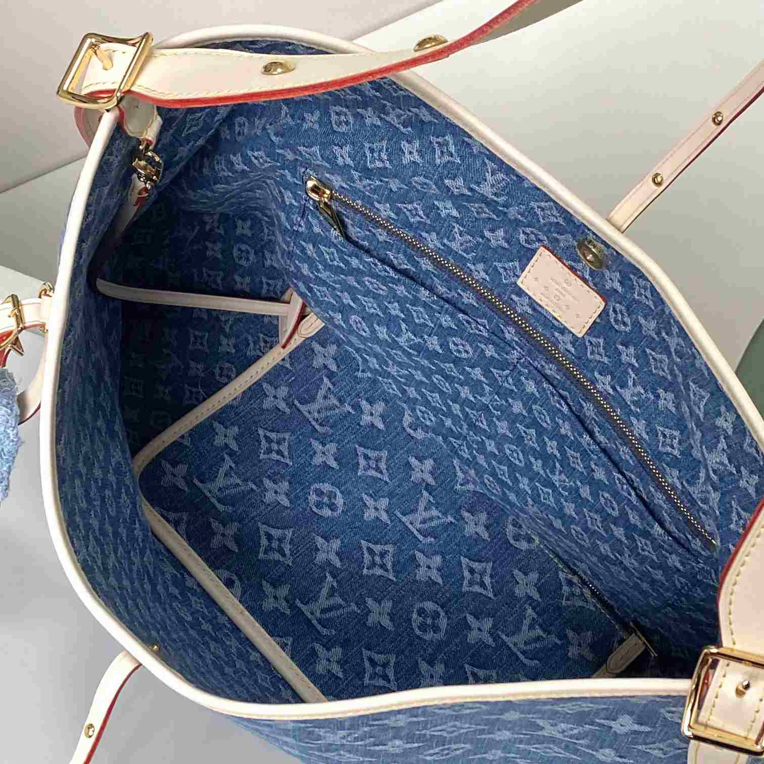 Louis Vuitton Carryall MM     M46855 - DopestKickz