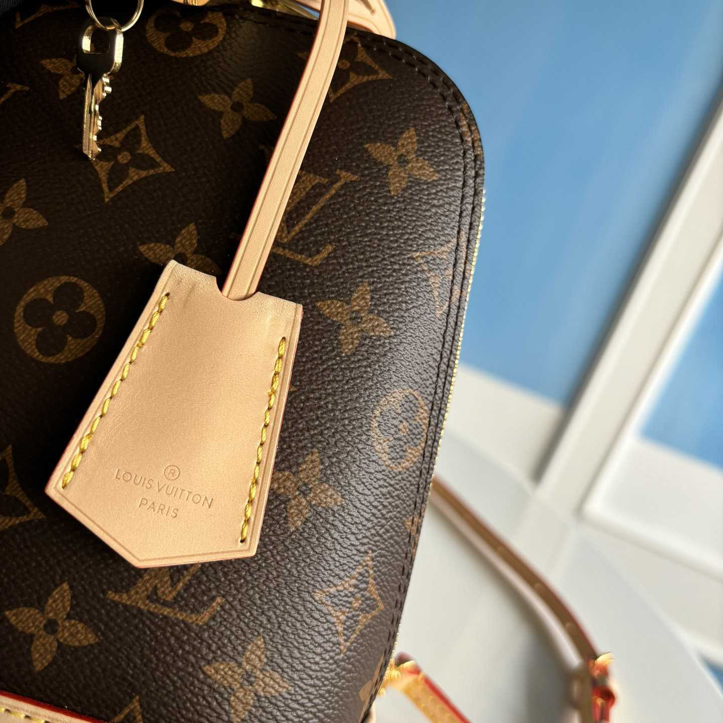 Louis Vuitton Alma Backpack    M47132 - DopestKickz