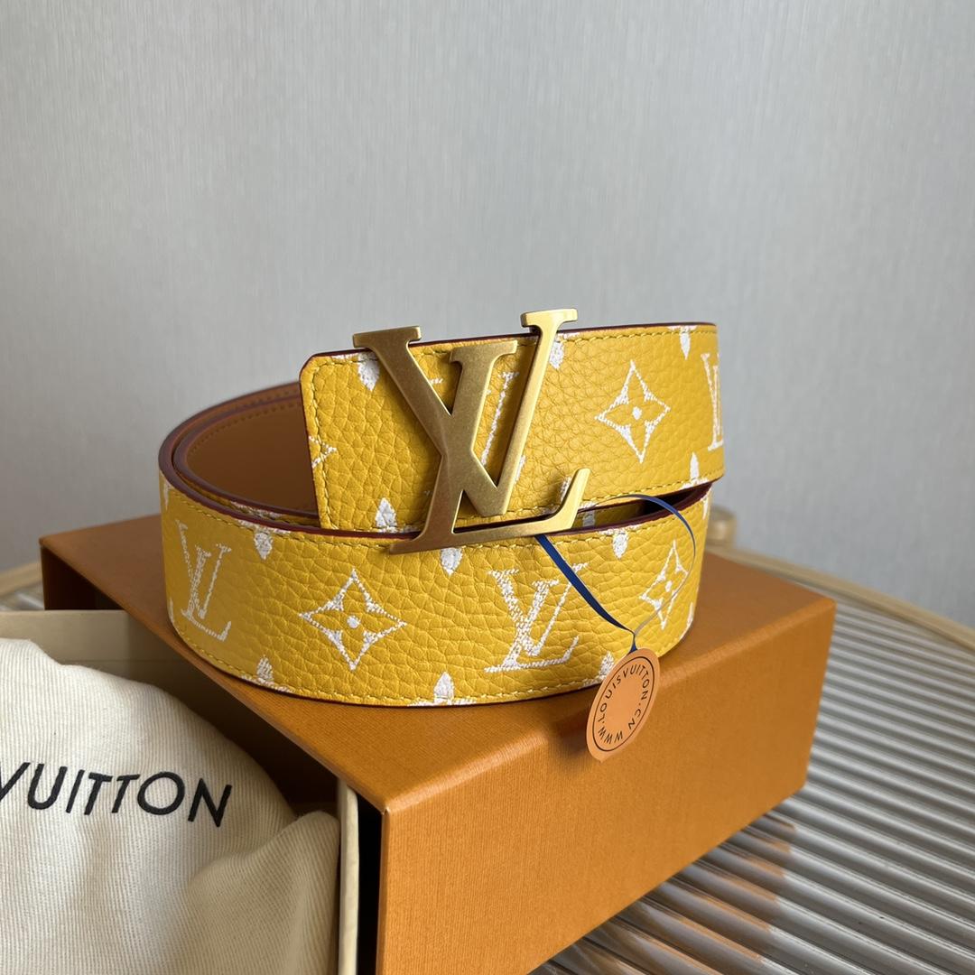 Louis Vuitton LV Initiales 40mm Reversible Belt      M8458V - DopestKickz