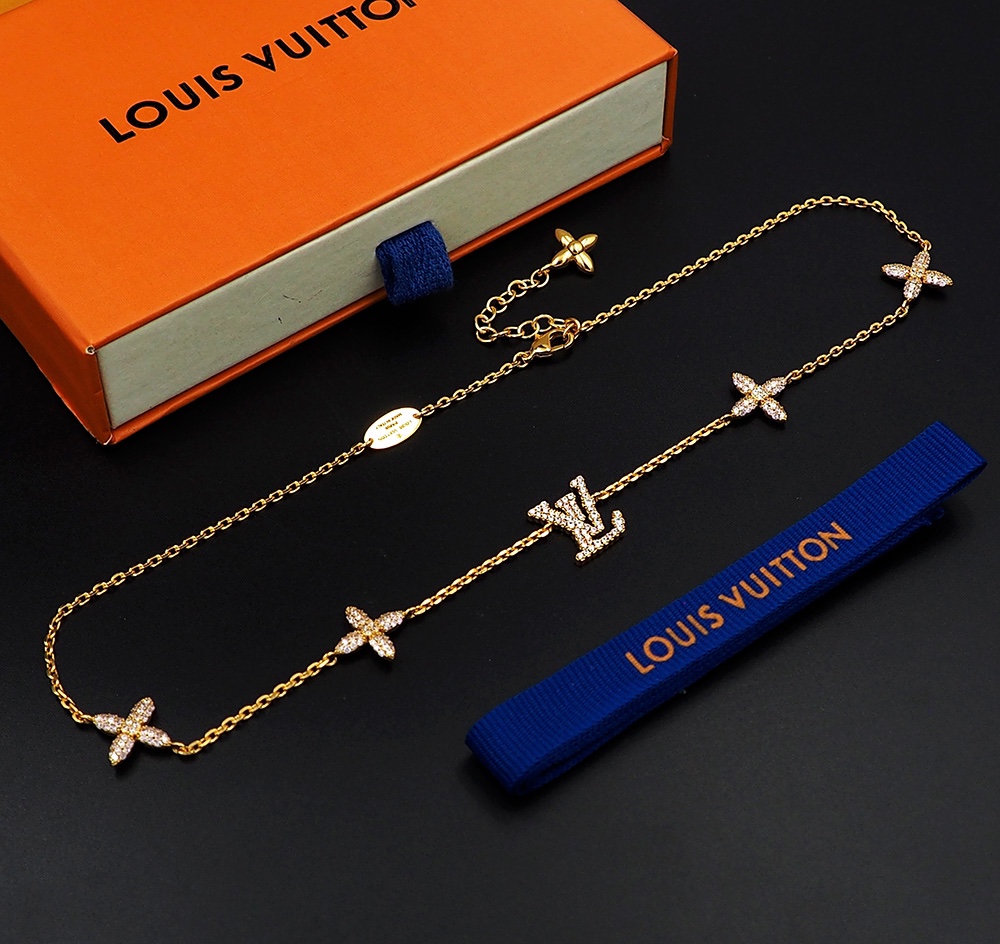 Louis Vuitton LV Iconic Tresor Necklace     M01480 - DopestKickz