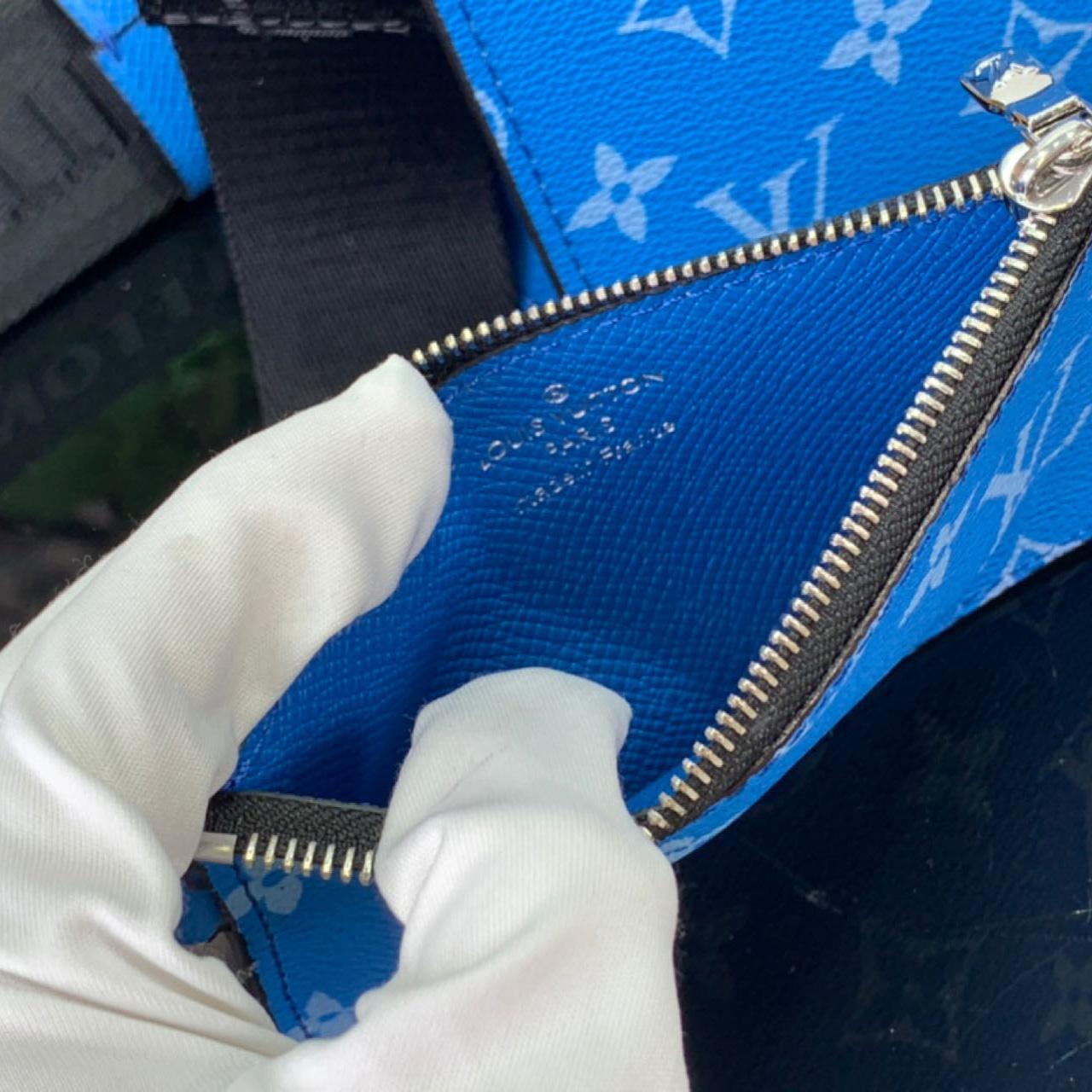 Louis Vuitton Gaston Wearable Wallet   M83099 - DopestKickz