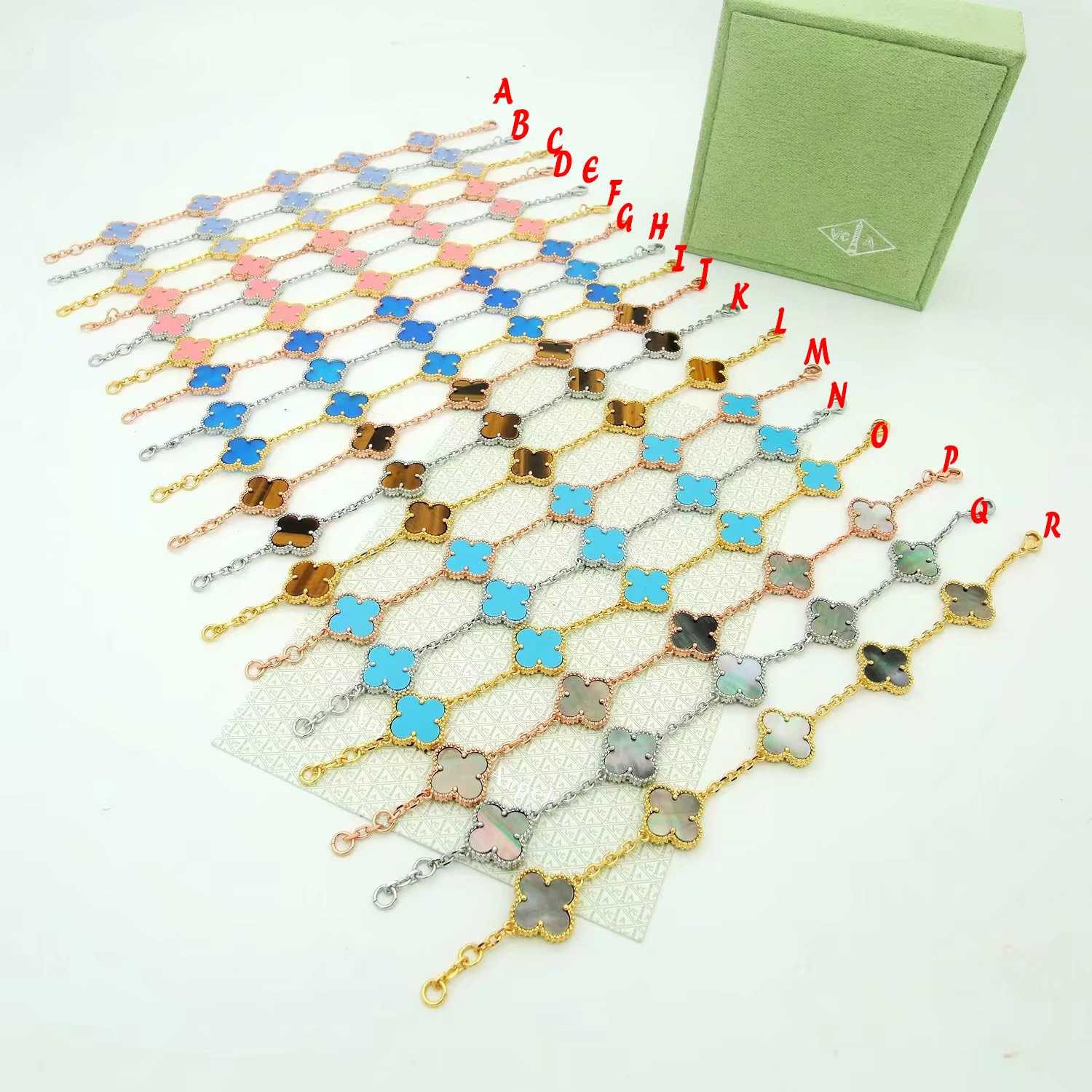 Van Cleef & Arpels Bracelet - DopestKickz