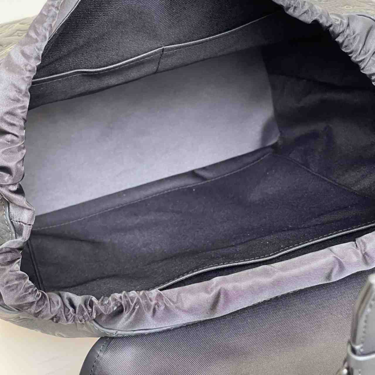 Louis Vuitton Montsouris Backpack    M23127 - DopestKickz