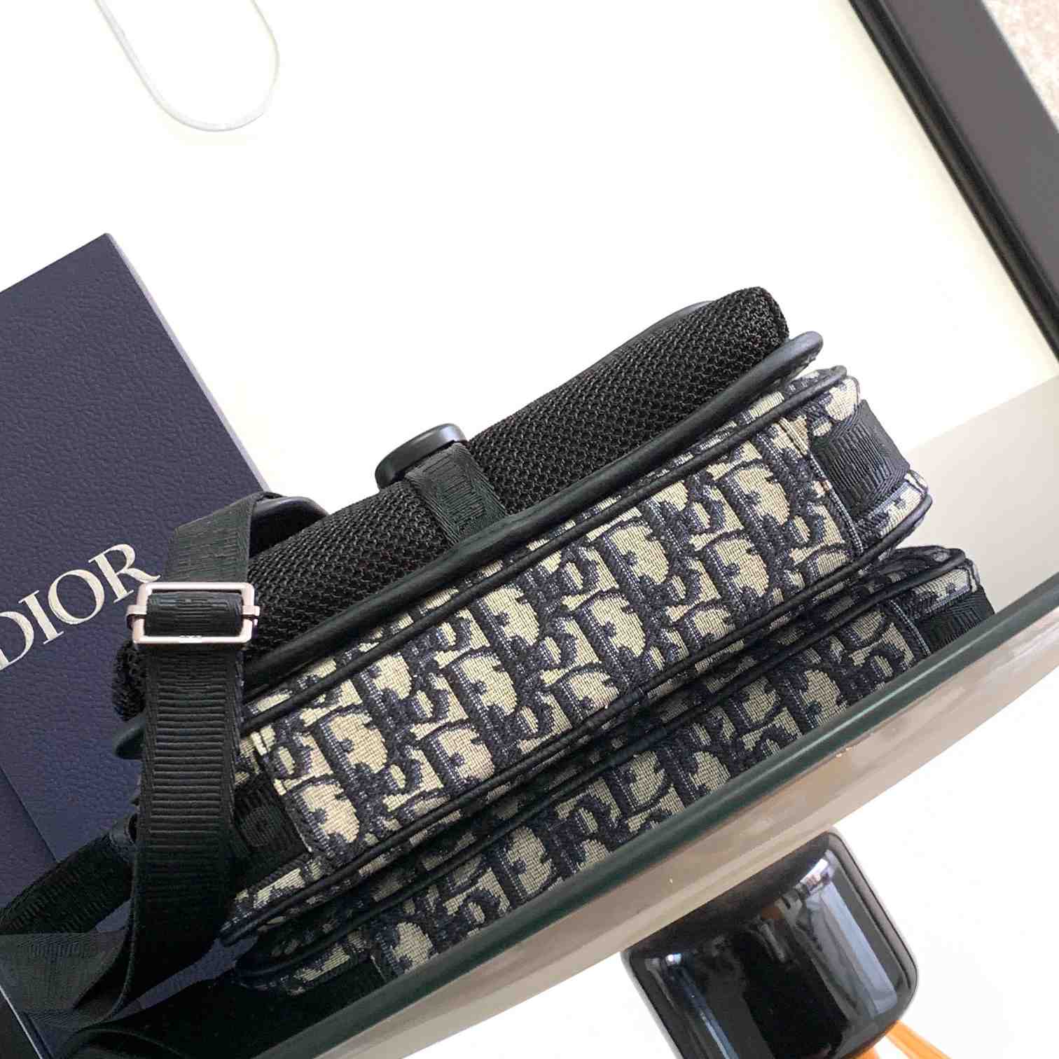 Dior 8 Bag With Strap - DopestKickz