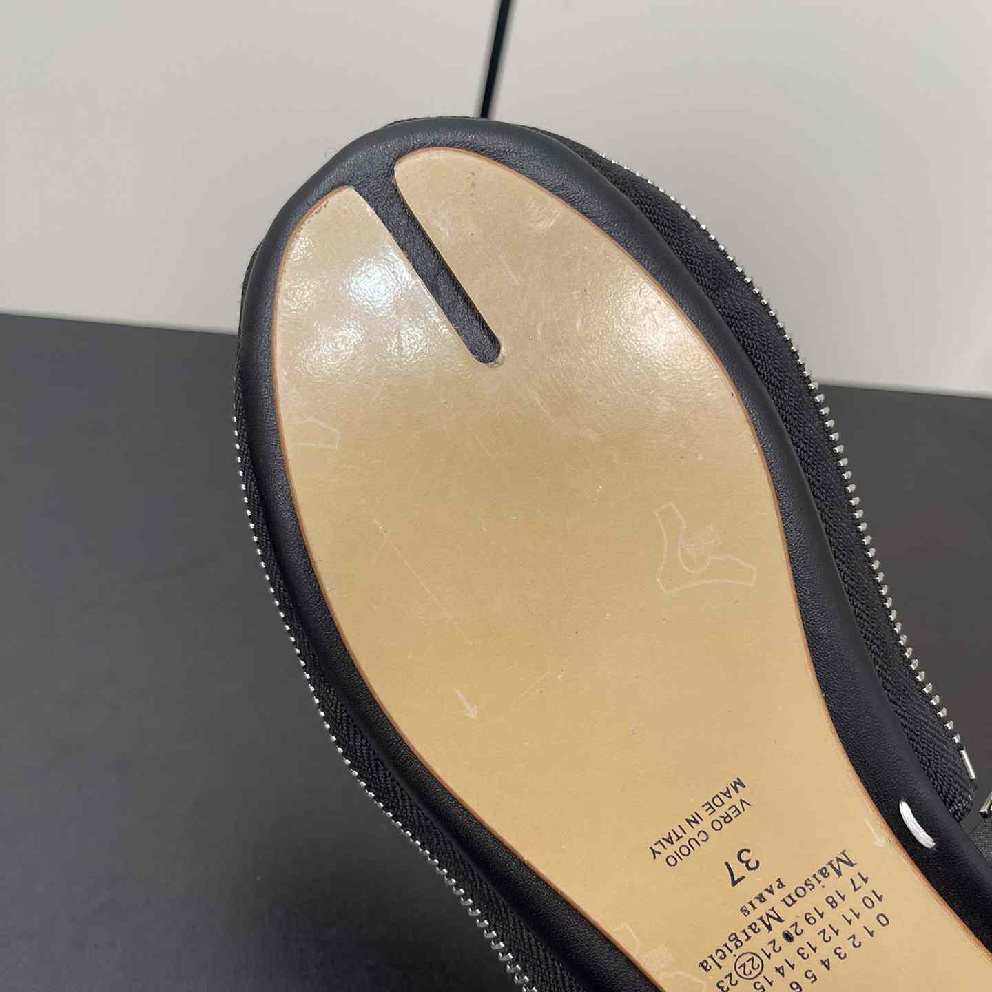 Maison Margiela Travel Round-toe Slippers - DopestKickz