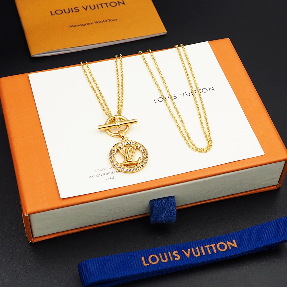 Louis Vuitton Louise Tresor Necklace   M01512 - DopestKickz