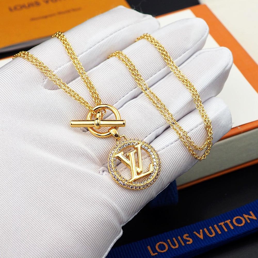 Louis Vuitton Louise Tresor Necklace   M01512 - DopestKickz