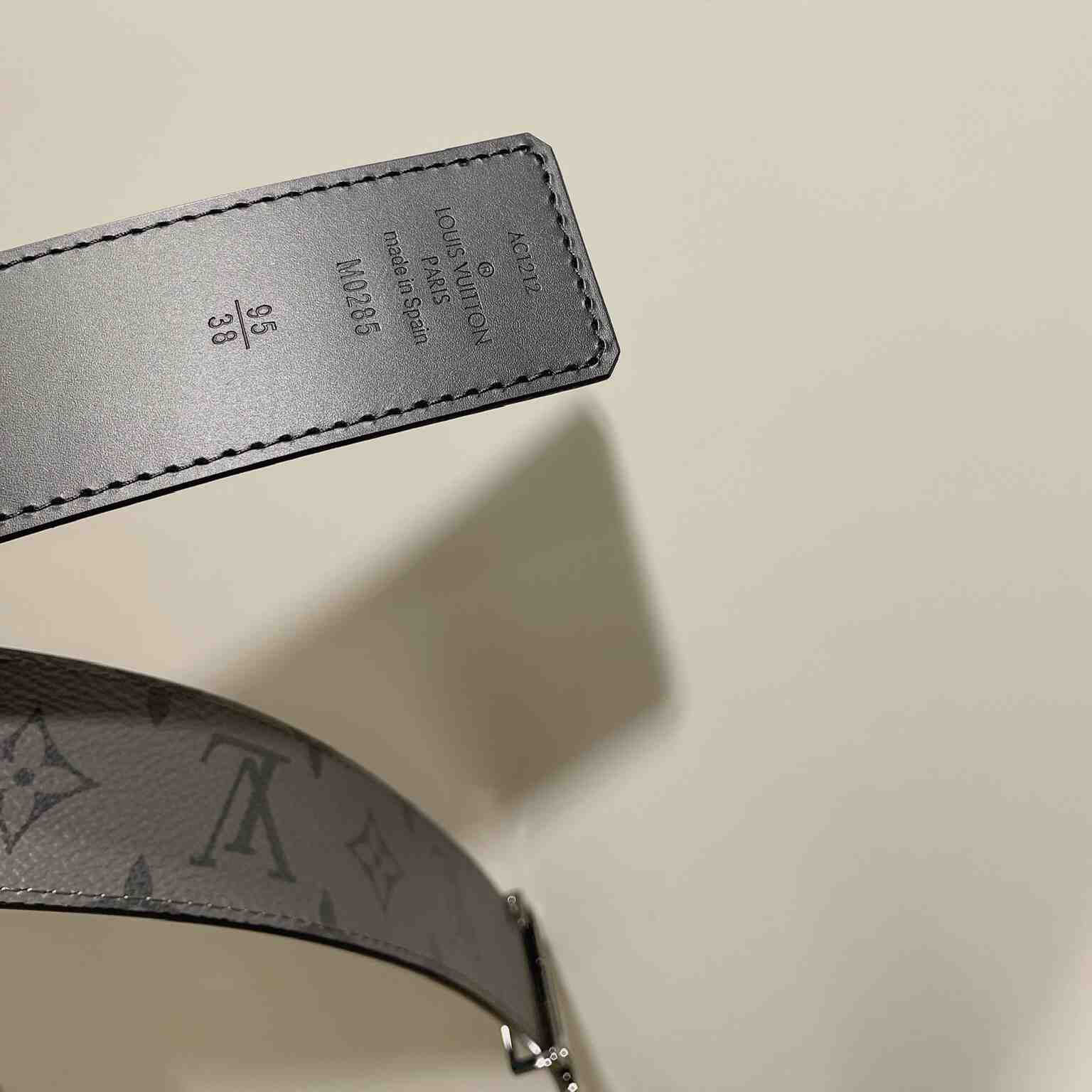 Louis Vuitton LV Initiales 40mm Reversible Belt   M0285 - DopestKickz