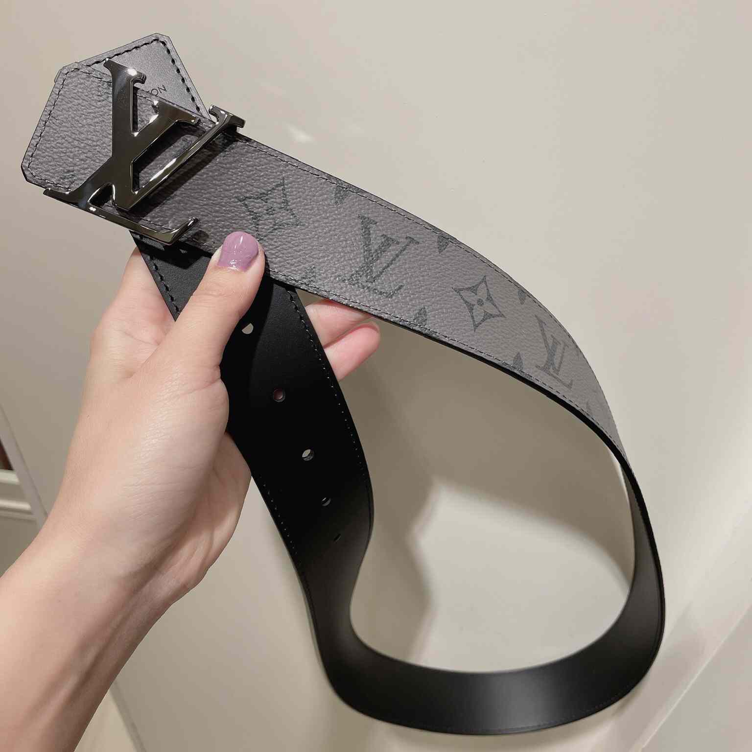Louis Vuitton LV Initiales 40mm Reversible Belt   M0285 - DopestKickz